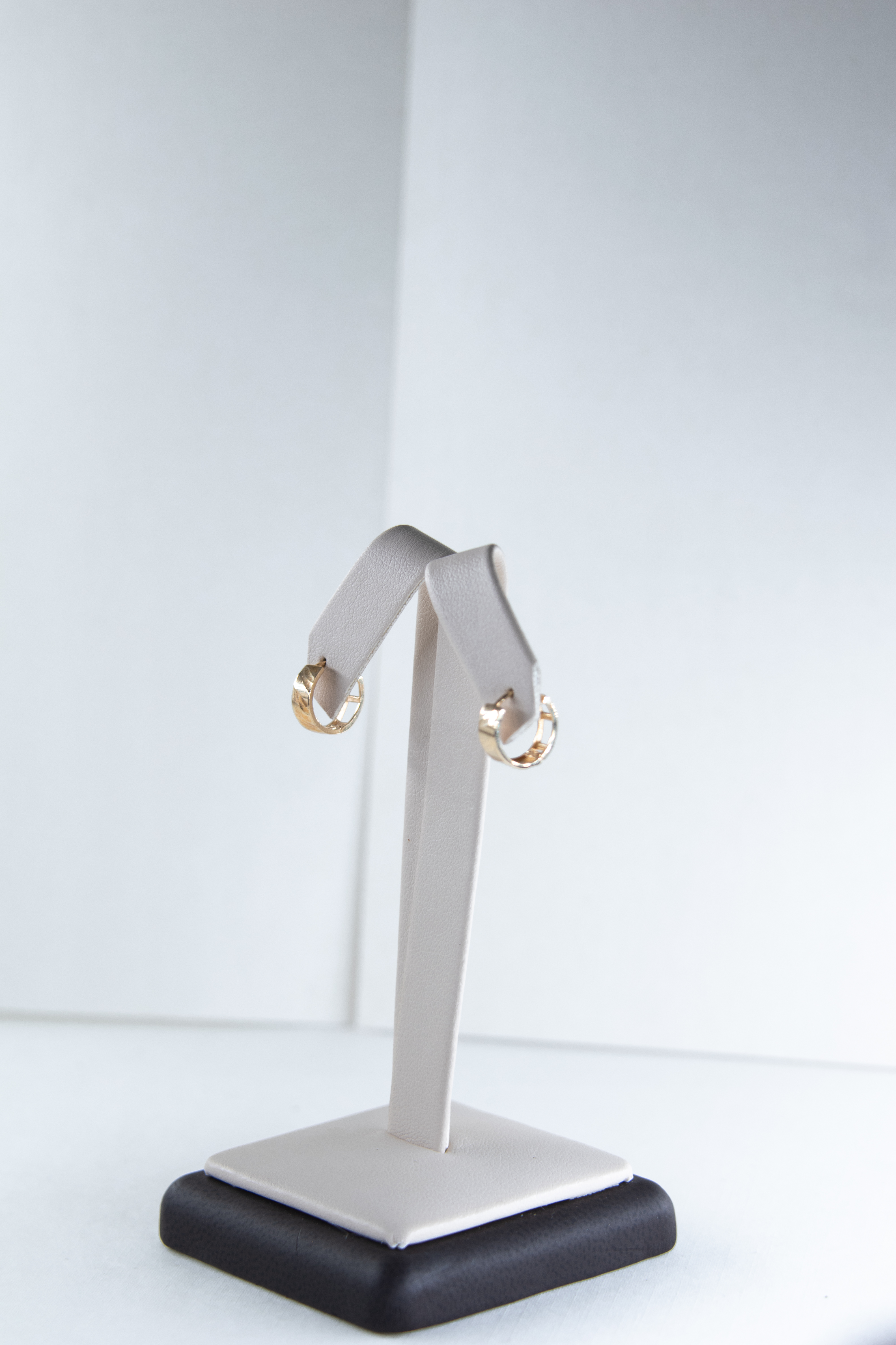 Aretes de aro en oro amarillo