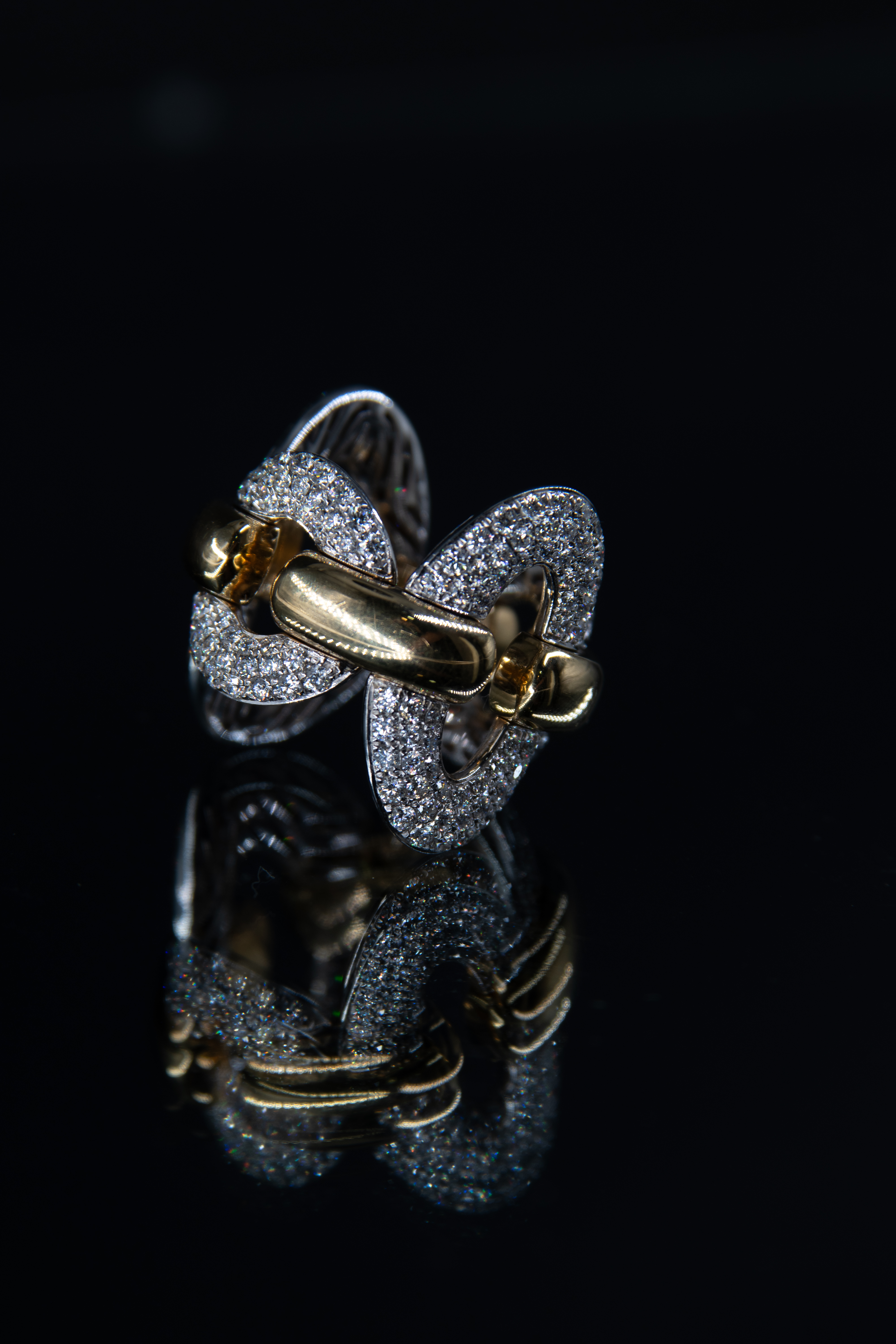 Oro Amarillo con Diamantes