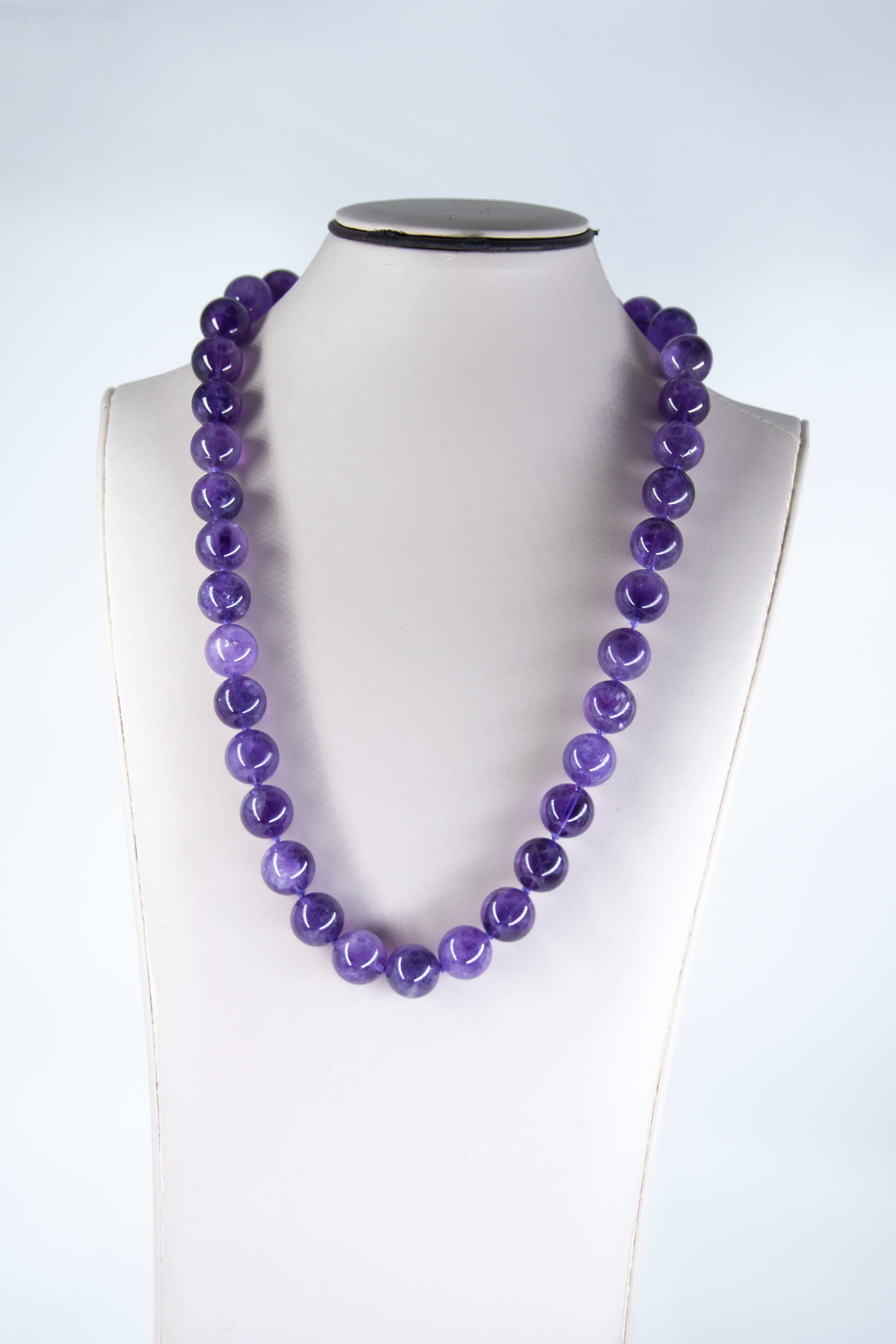 Collar de cuentas de amatista