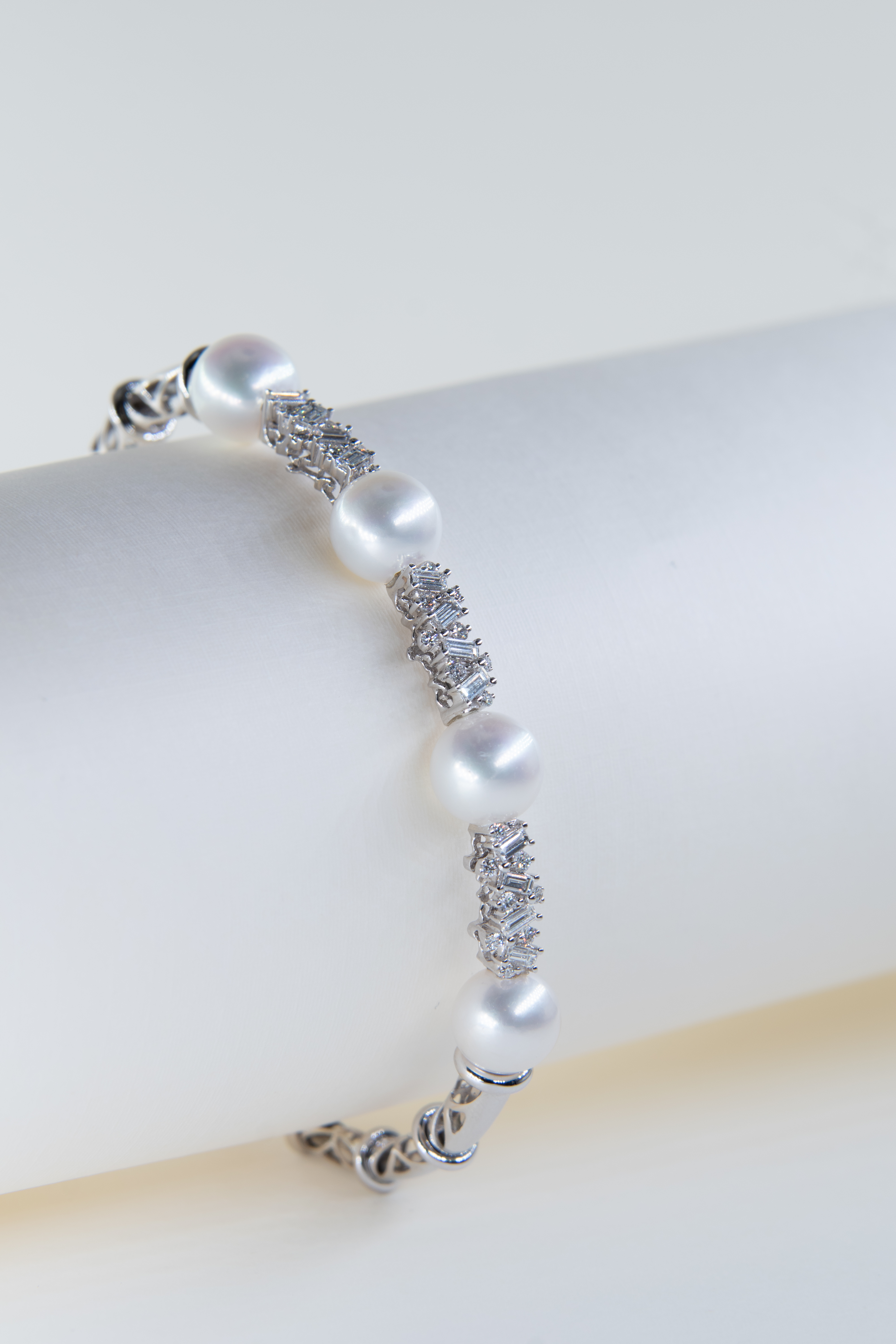  Oro Blanco - Perlas Cultivadas - Diamantes