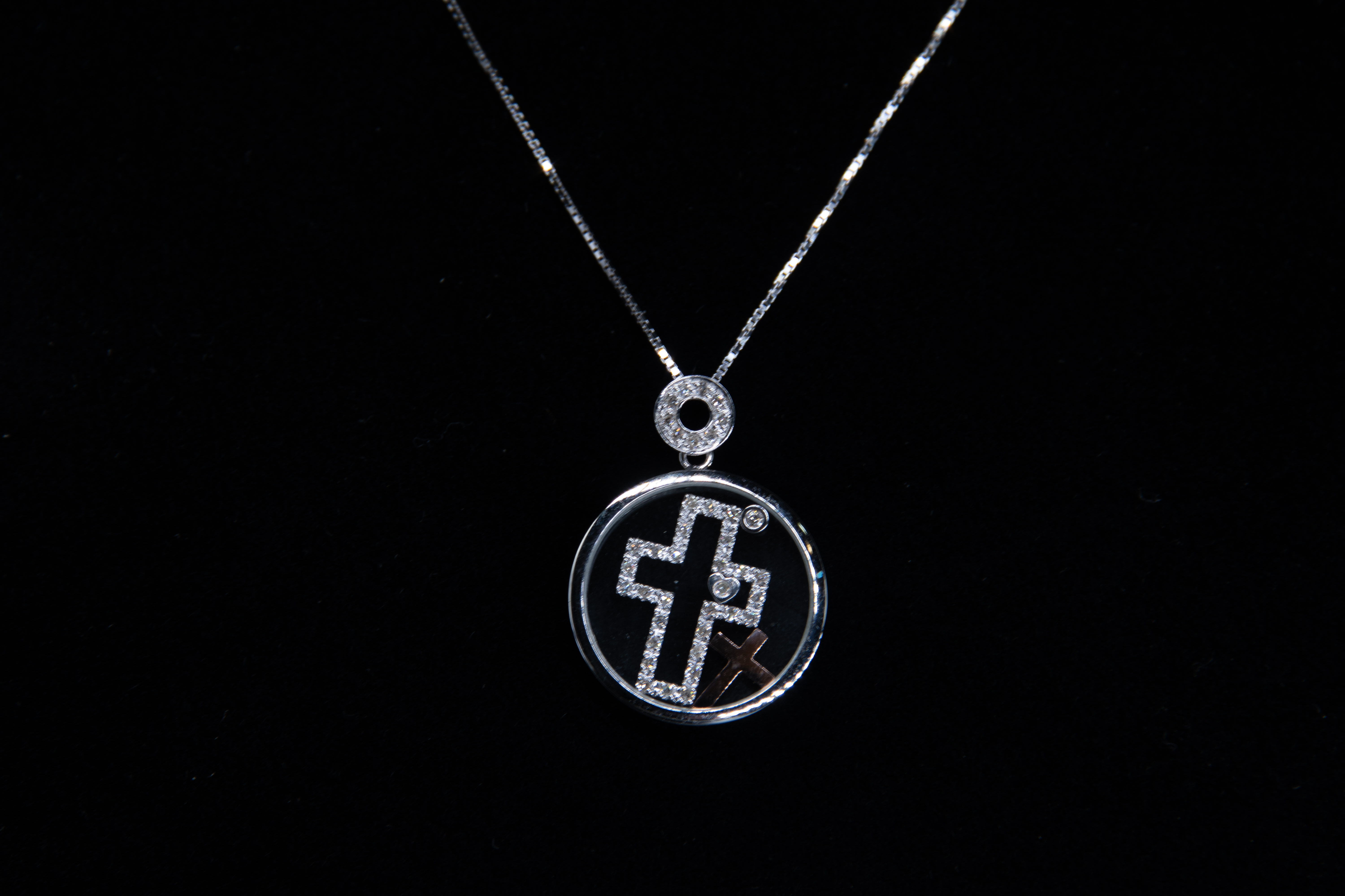 Oro Blanco con Diamantes