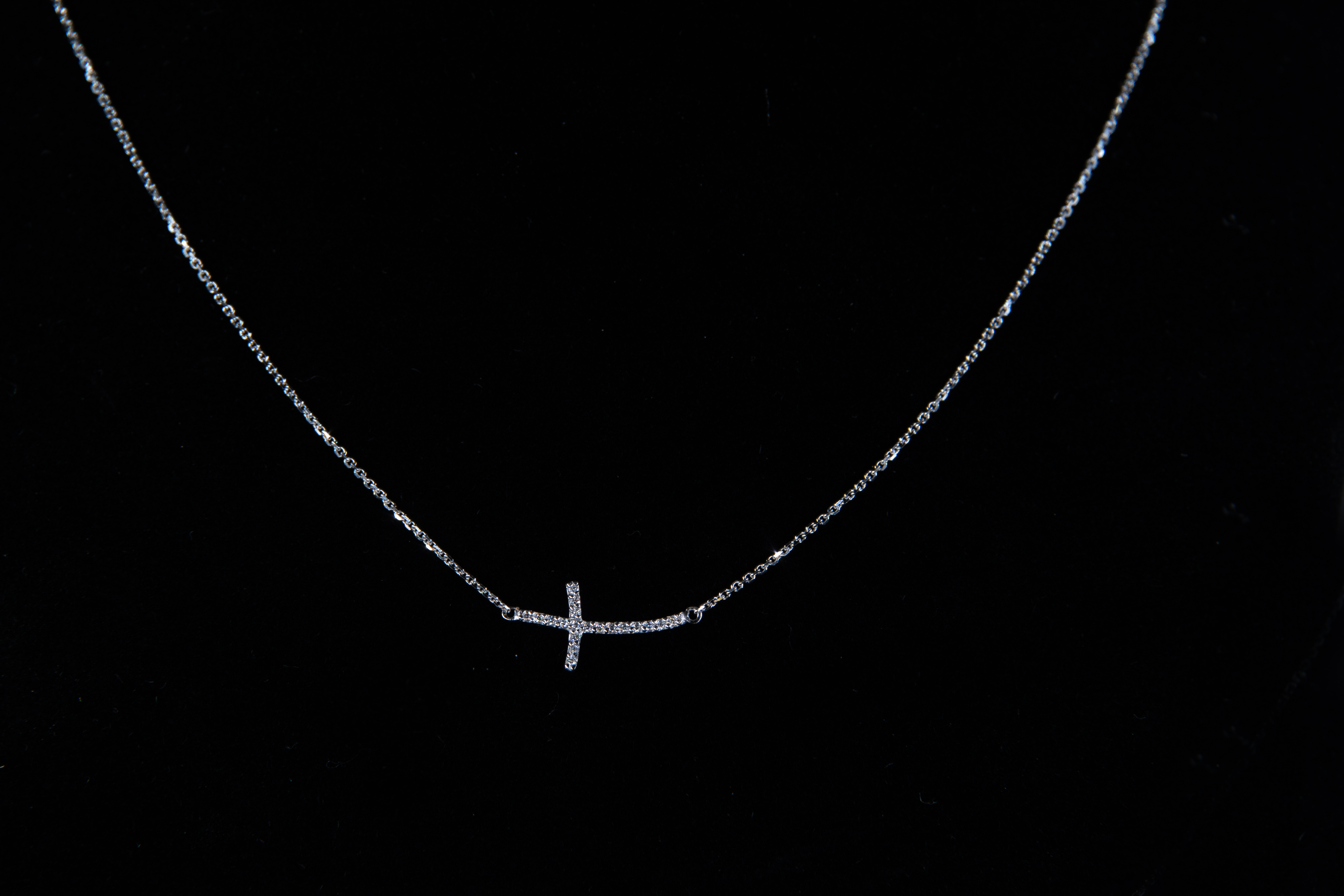 Oro Blanco con Diamantes 