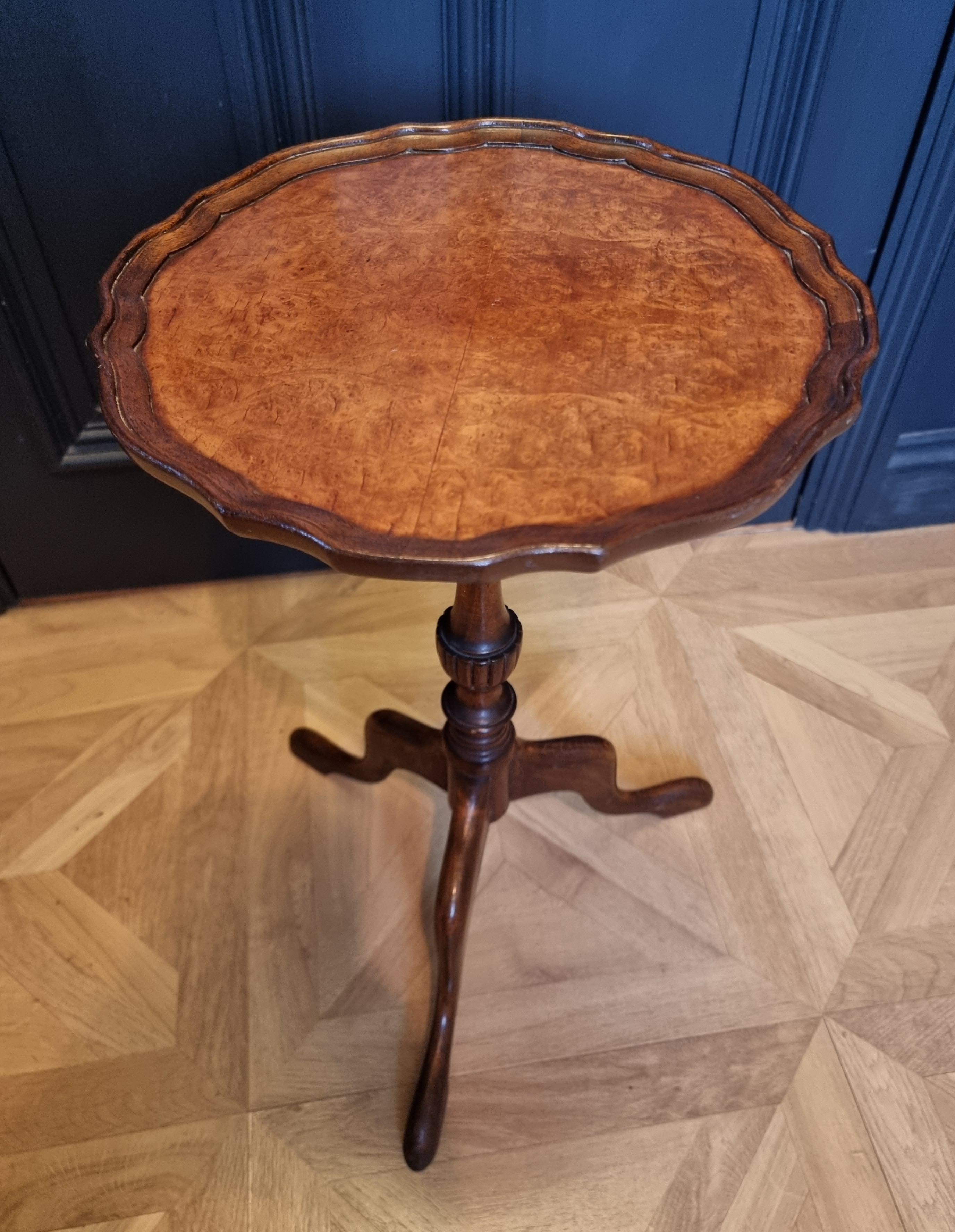 Exquisite Antique Burr Walnut Wine Table