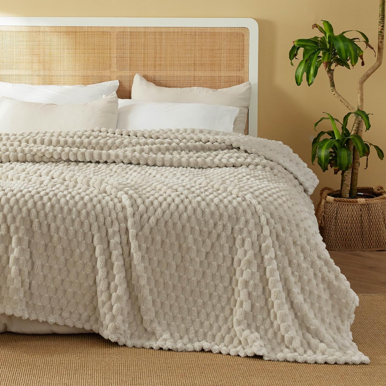 King Size Blanket for Bed - Super Soft, Cozy Blankets for Women, Cute Large Fleece Gifts for Girls, Light Brown, 108x90 Inches
