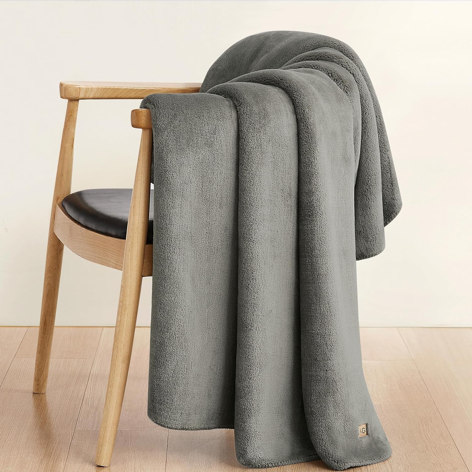 Whitecap Plush Throw Blanket Fleece Lightweight Soft Cozy Throw for Couch Luxury Home Decor for Living Room Machine Washable Hypoallergenic Flannel Blankets, 50-inch x 70-inch, Light Grey Seal
