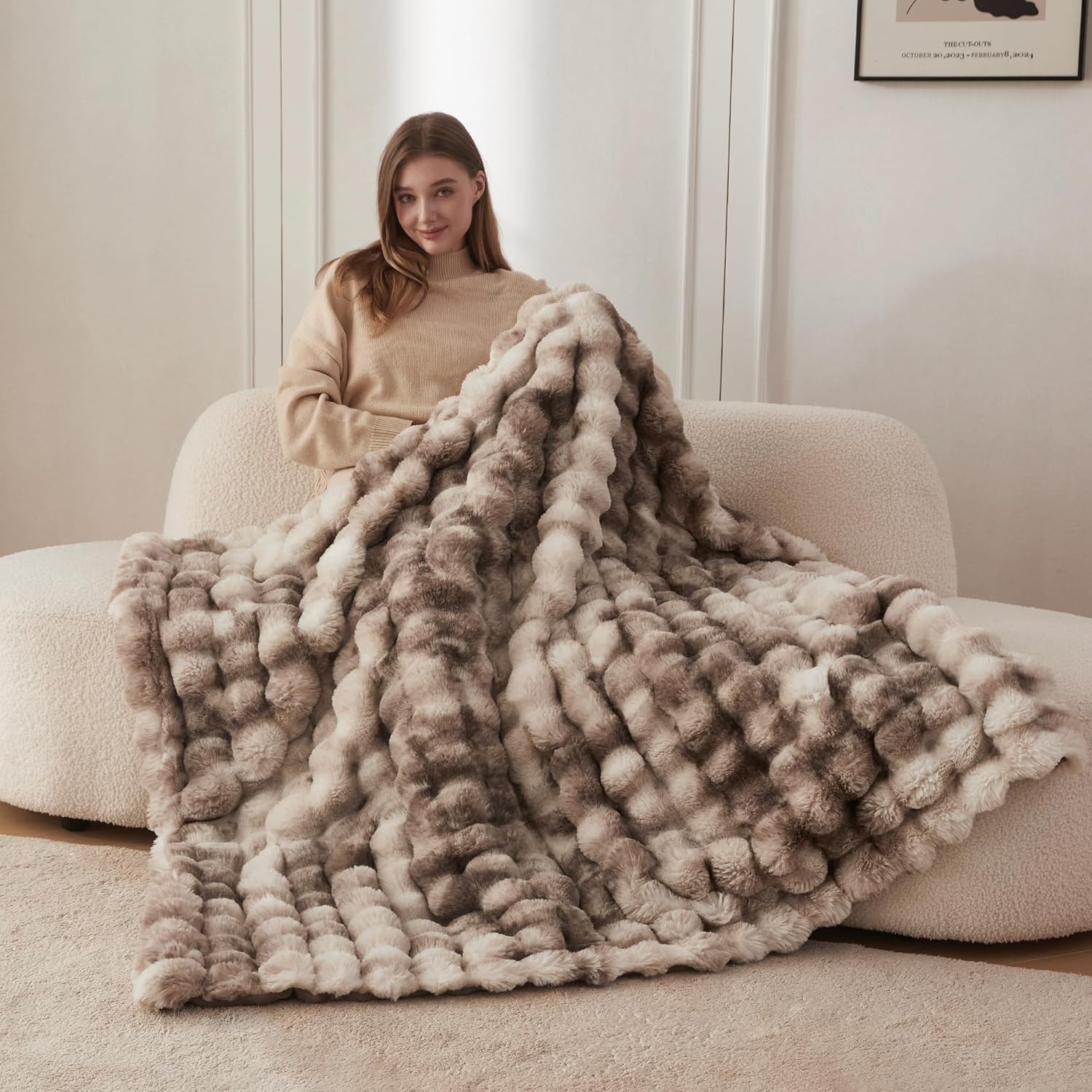Faux Rabbit Fur & Flannel Throw Blanket 50x60 Inch - Luxury Fuzzy & Cozy Soft Blanket for All Seasons, Breathable and Comfortable for Bed, Sofa, Couch, and Camping,Tie Dye Brown