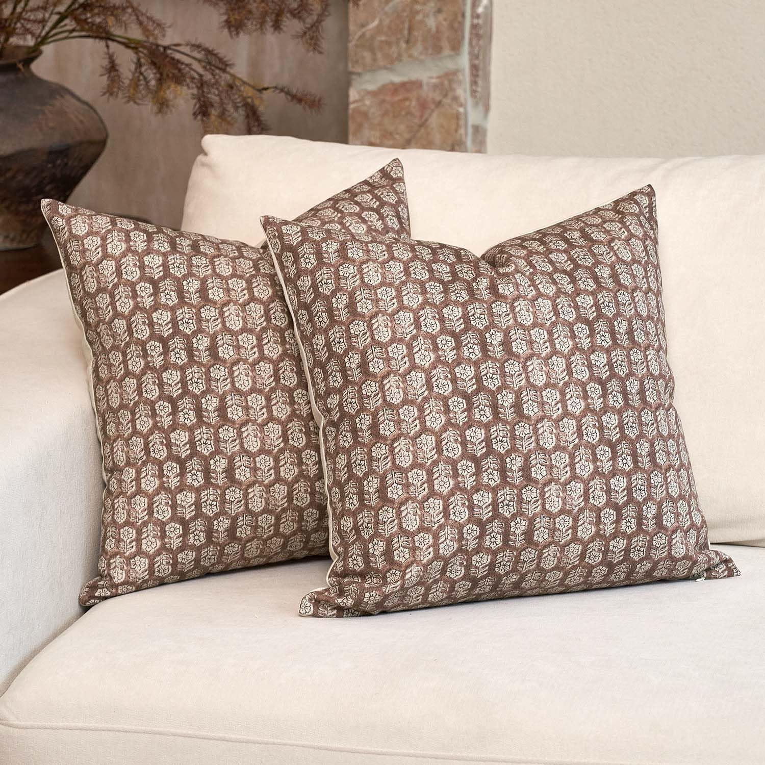Floral Pillow Covers Set of 2, Throw Pillow Covers 20x20, Floral Print Neutral Accent Decorative Pillow Covers for Living Room, Bed, Cognac Brown