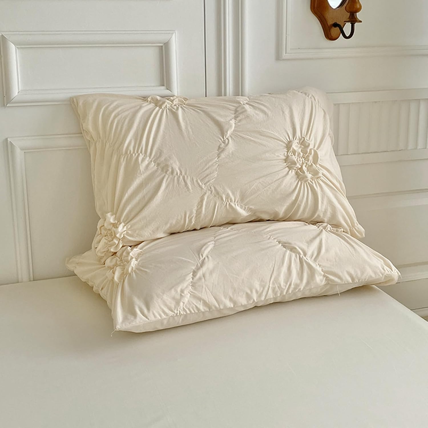 Beige Flower Duvet Cover Queen Size,3PCS Soft Microfiber Bedding Set,Boho Textured Geometric Pattern Duvet Cover with Corner Ties&Zipper Closure (90"x90"-1 Duvet Cover,2 Pillow Cases)