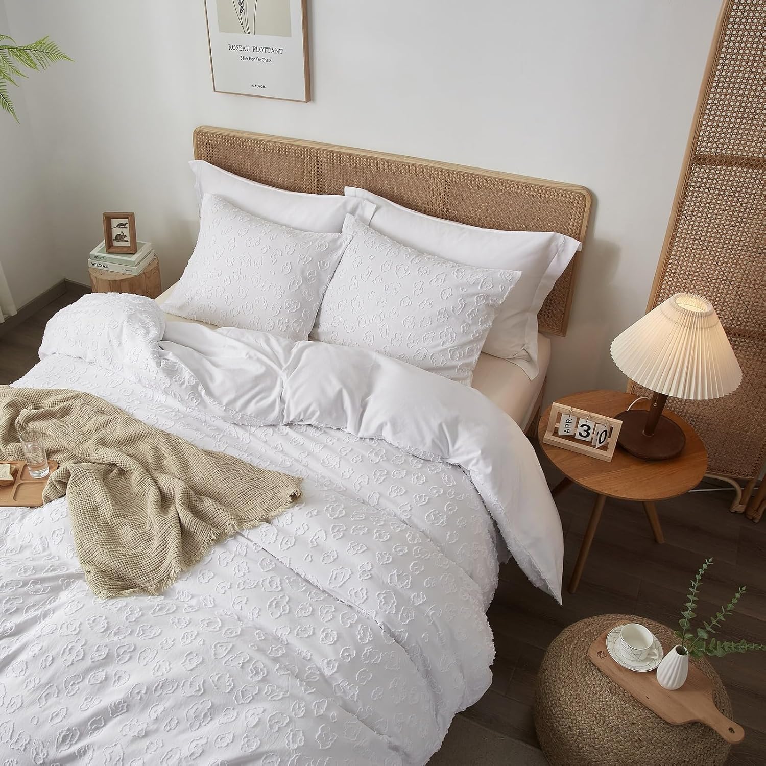 Tufted Duvet Cover Set King Size, Soft and Washed Microfiber Duvet Cover with Button Closure & 2 Pillowcases, Lightweight Leopard Print Textured (White,104"x90")