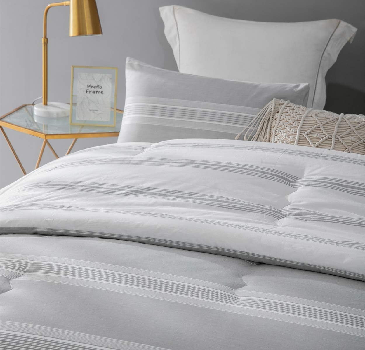 Comforter King Size, 600 Thread Count Cotton Light Gray & White Stripes Reversible Pattern Grey Comforter Sets,Down Alternative Bedding Set 3Pcs (King, Grey Stripes)