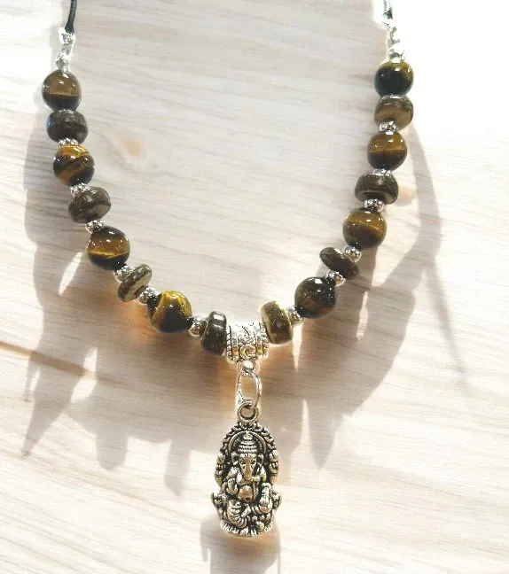 Collier oeil de tigre et bois-Ganesh