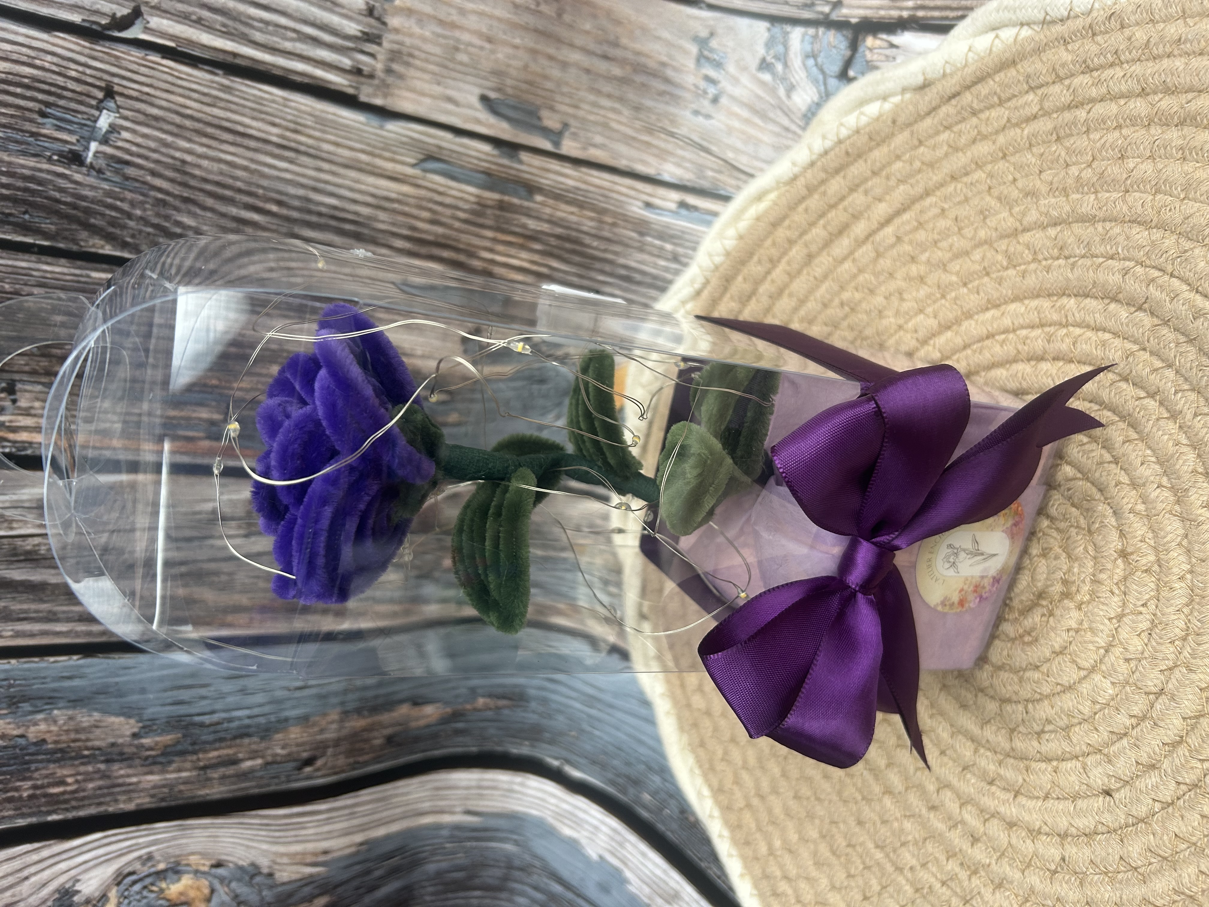 Rose Eternelle violette foncée 