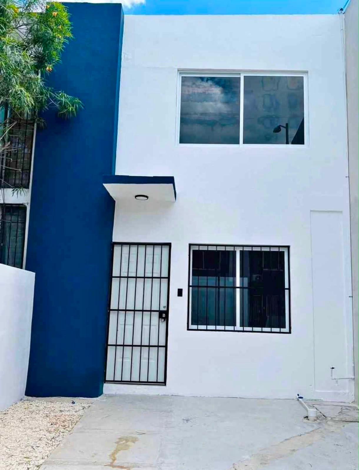 Casa en Venta en Fraccionamiento Las Islas, Cancún – Cerca de Plaza Los Héroes