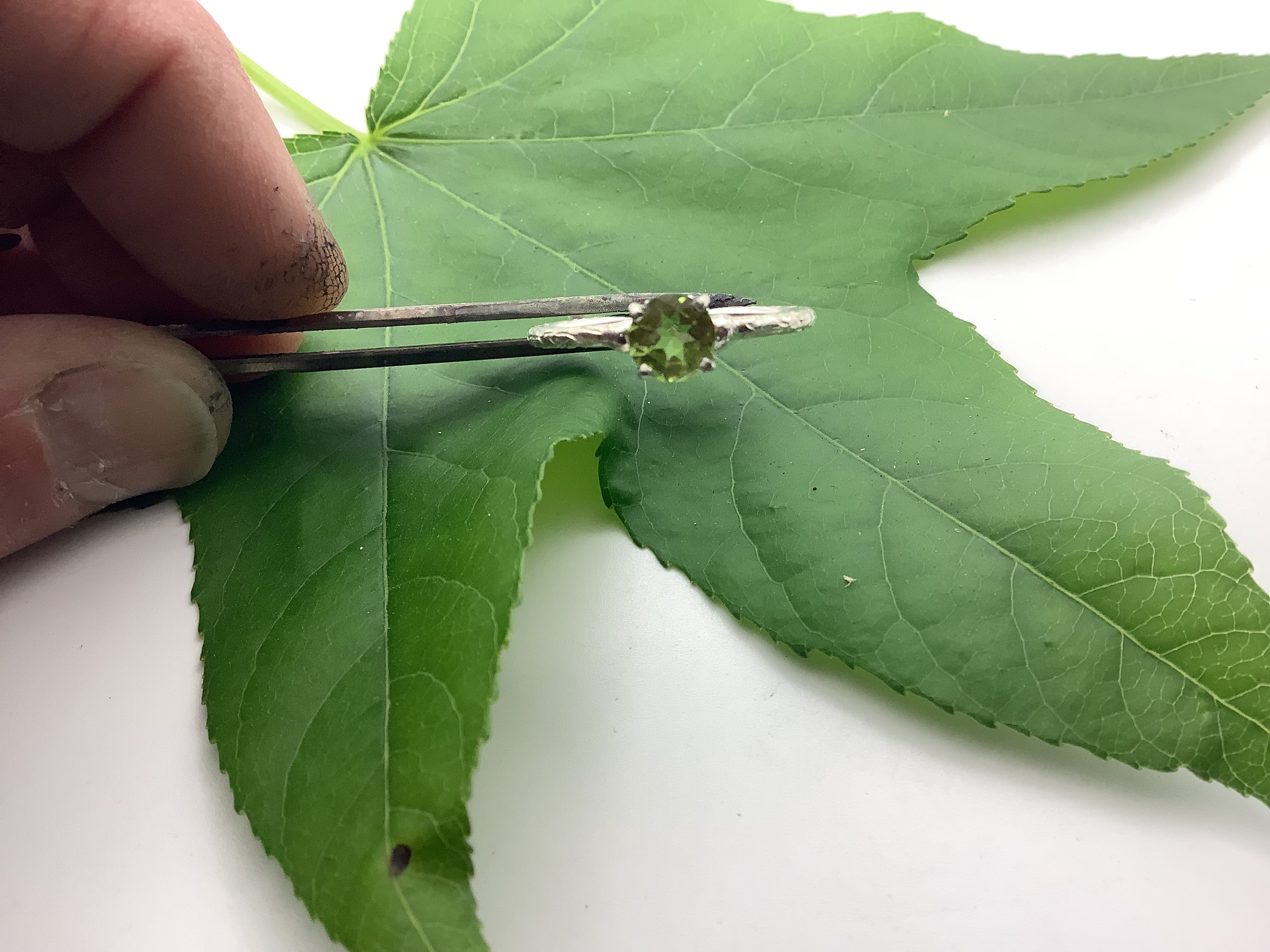 Silver silver ring with Peridot Stone