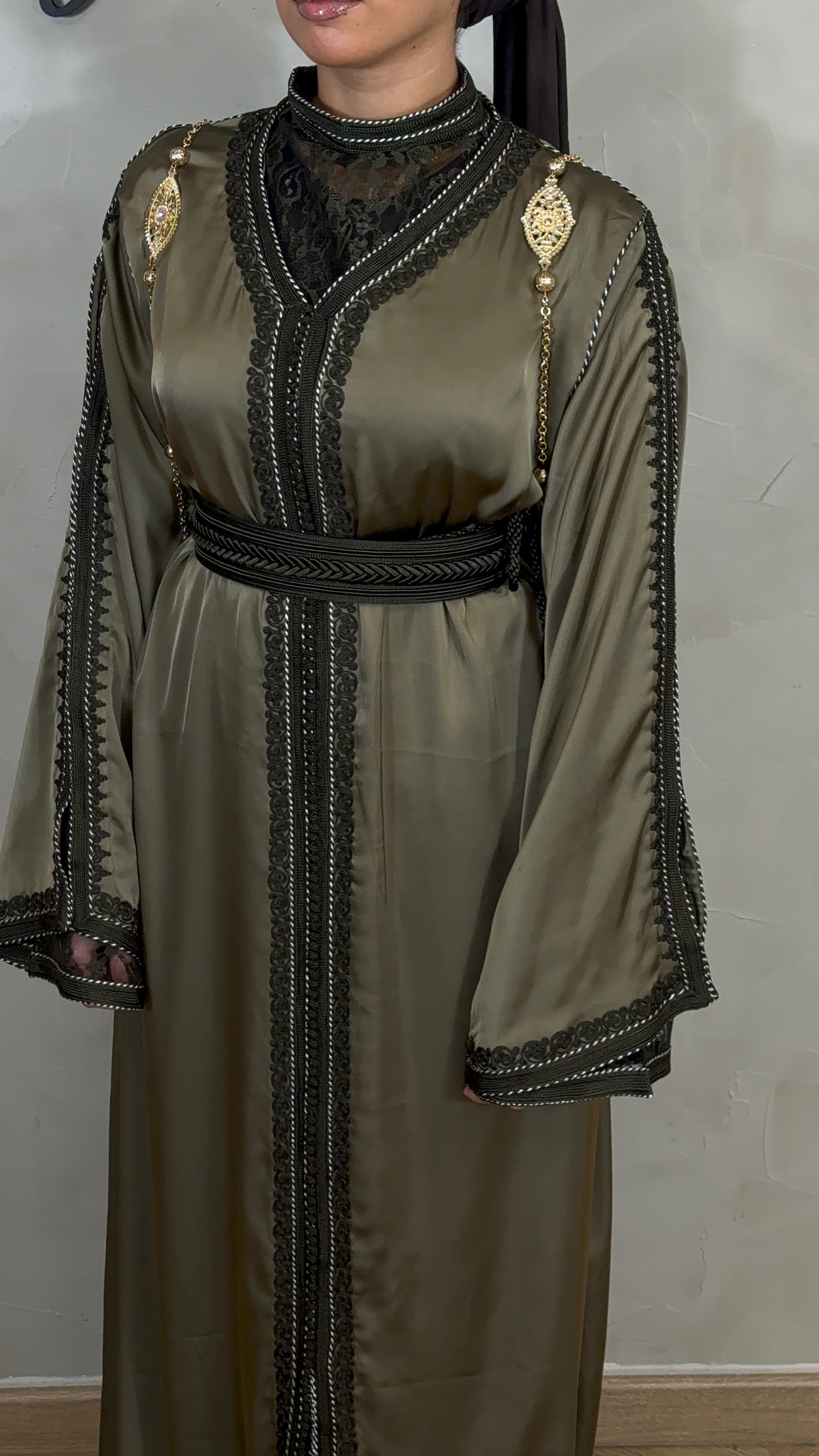 Caftan kaki dentelle