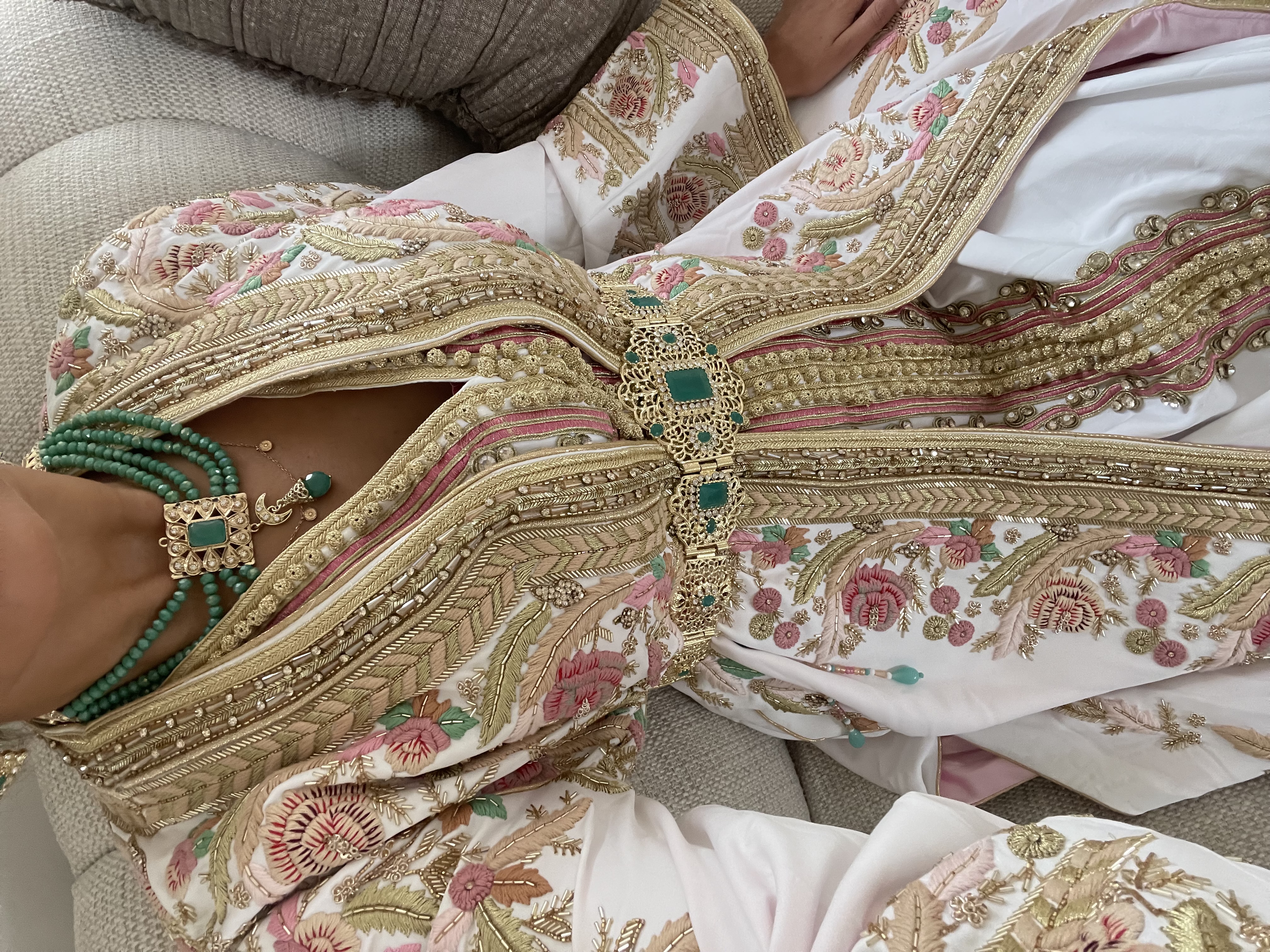 TAKSHITA FLORAL