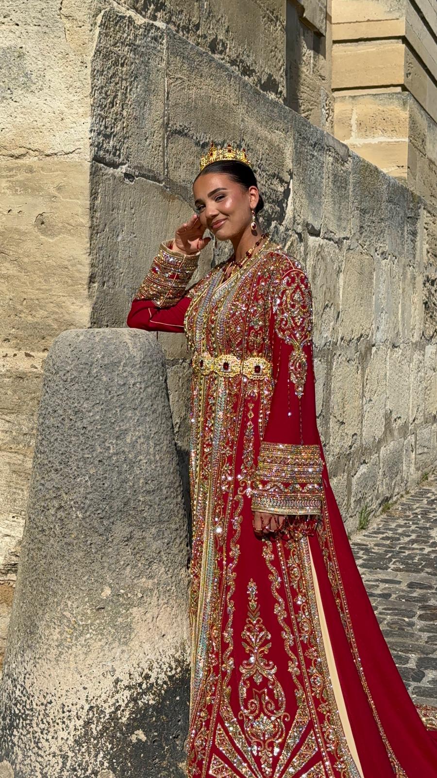 TAKSHITA VELVET