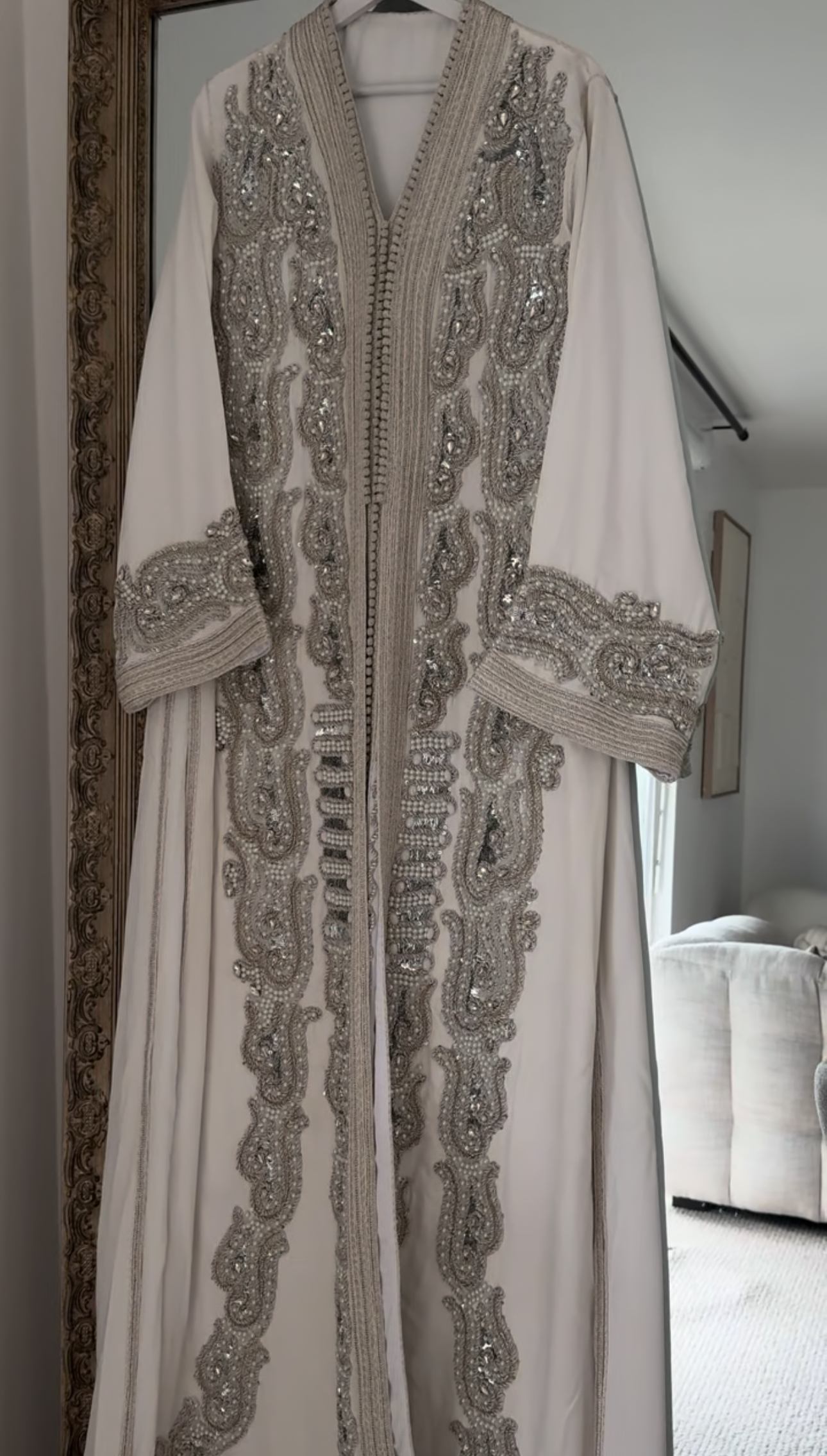 CAFTAN CRYSTAL