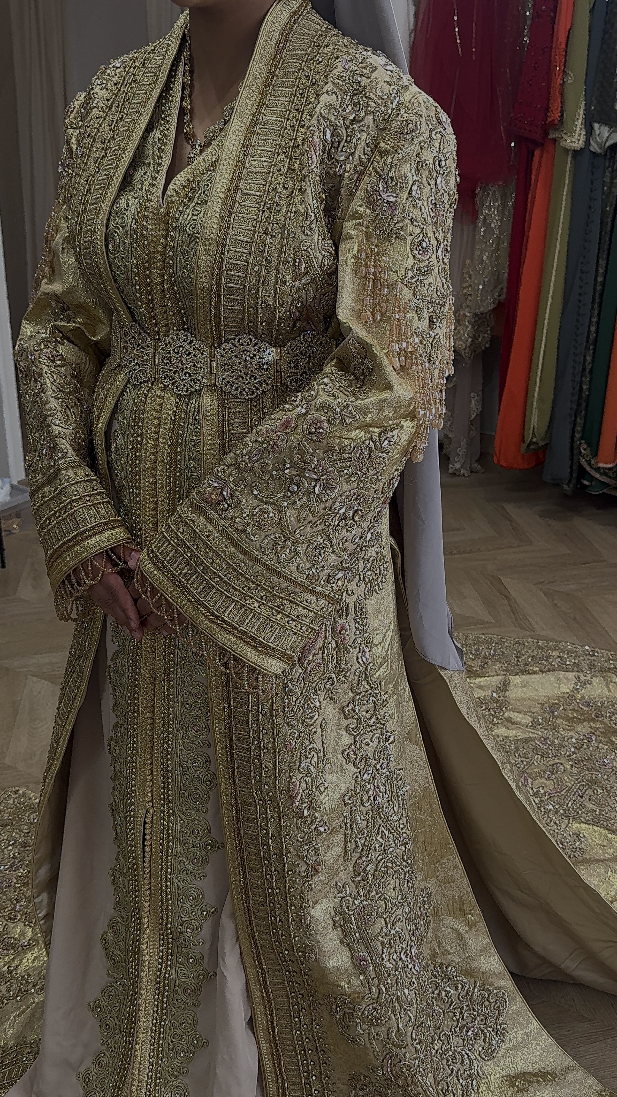 TAKSHITA BROCARD DORÉ 