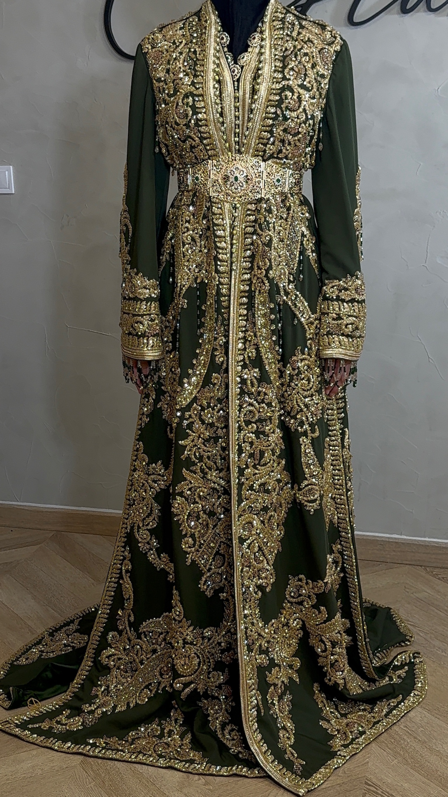 Takshita verte henna