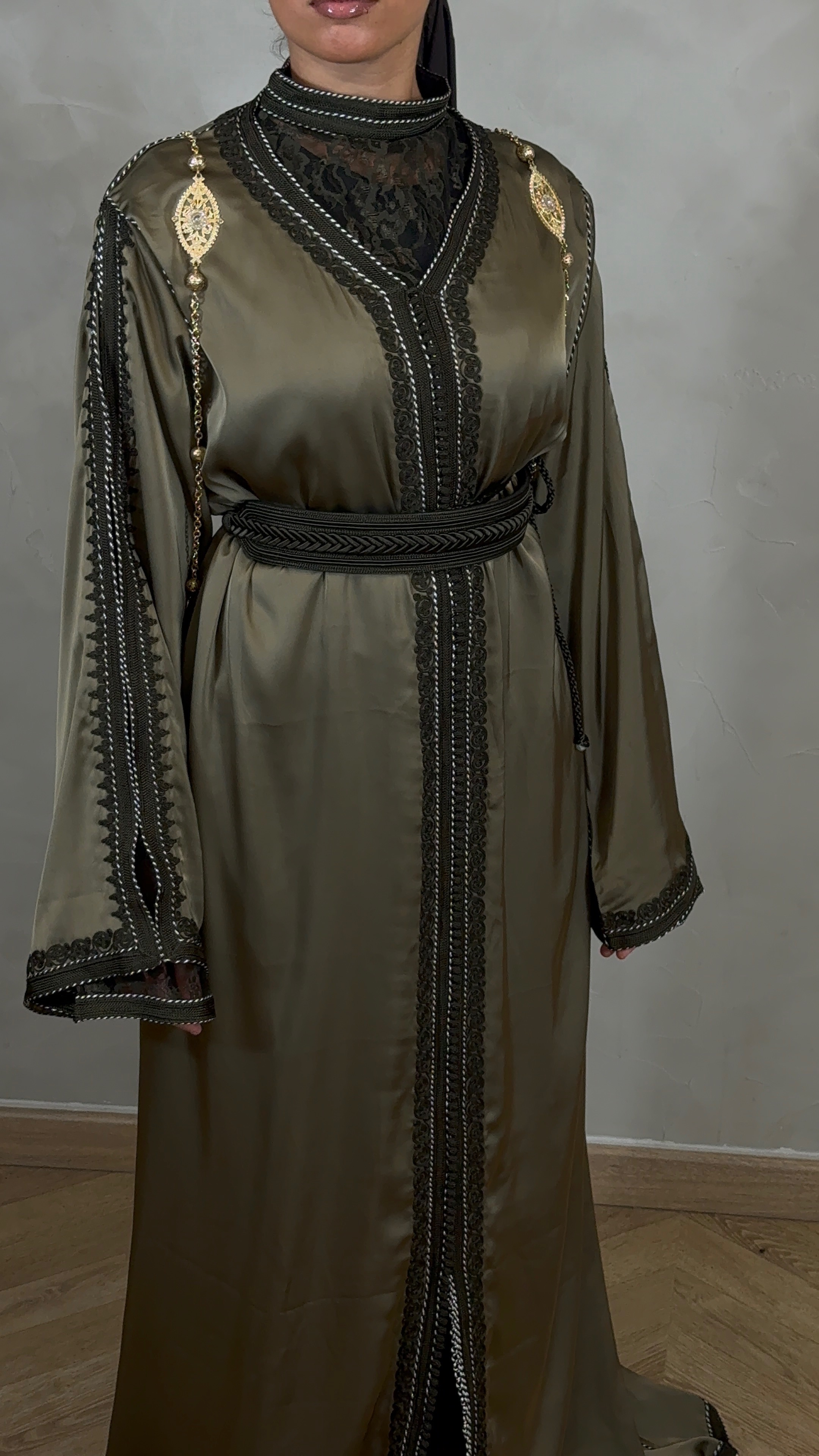 Caftan kaki dentelle