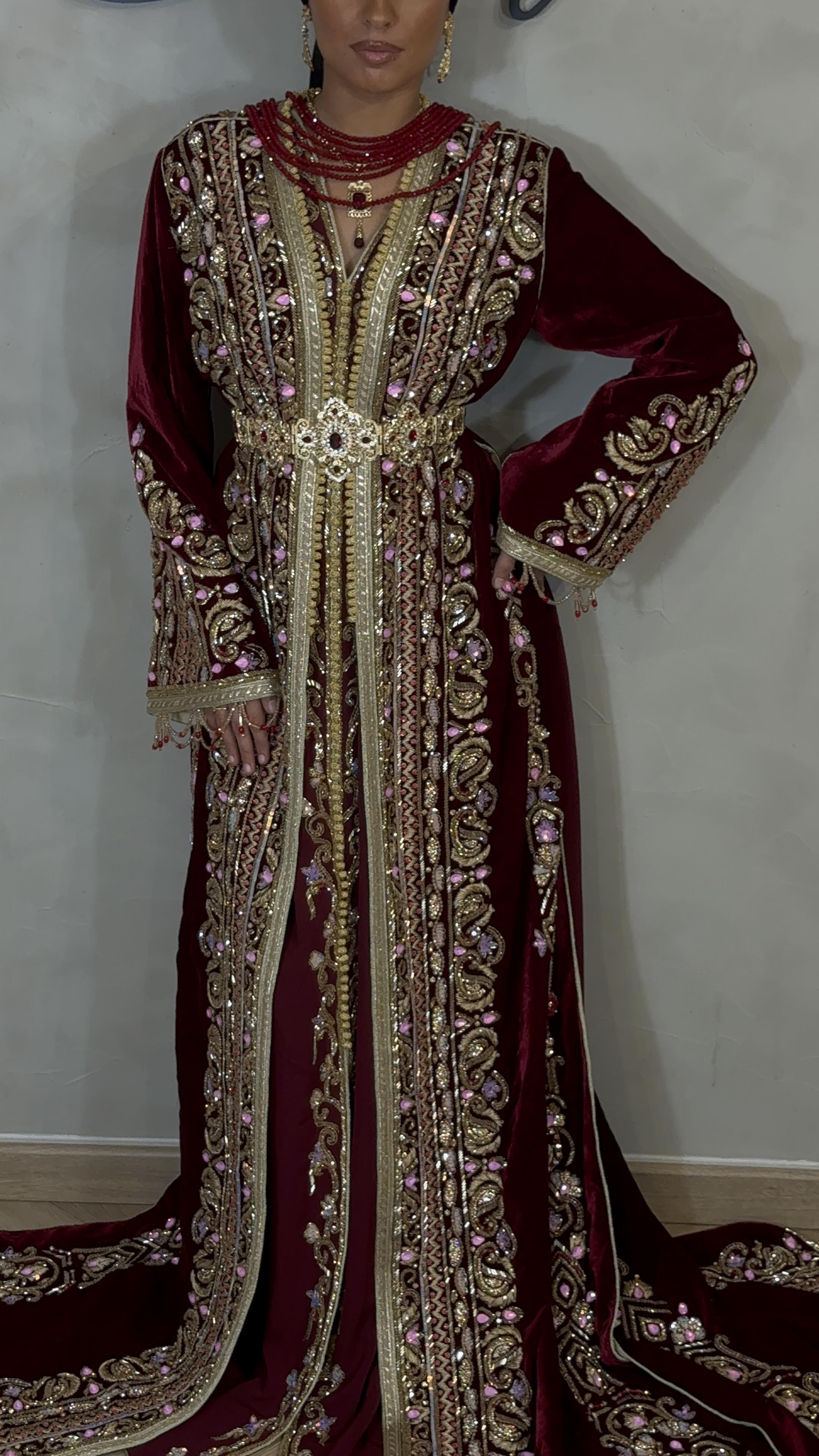 Takshita rouge velour