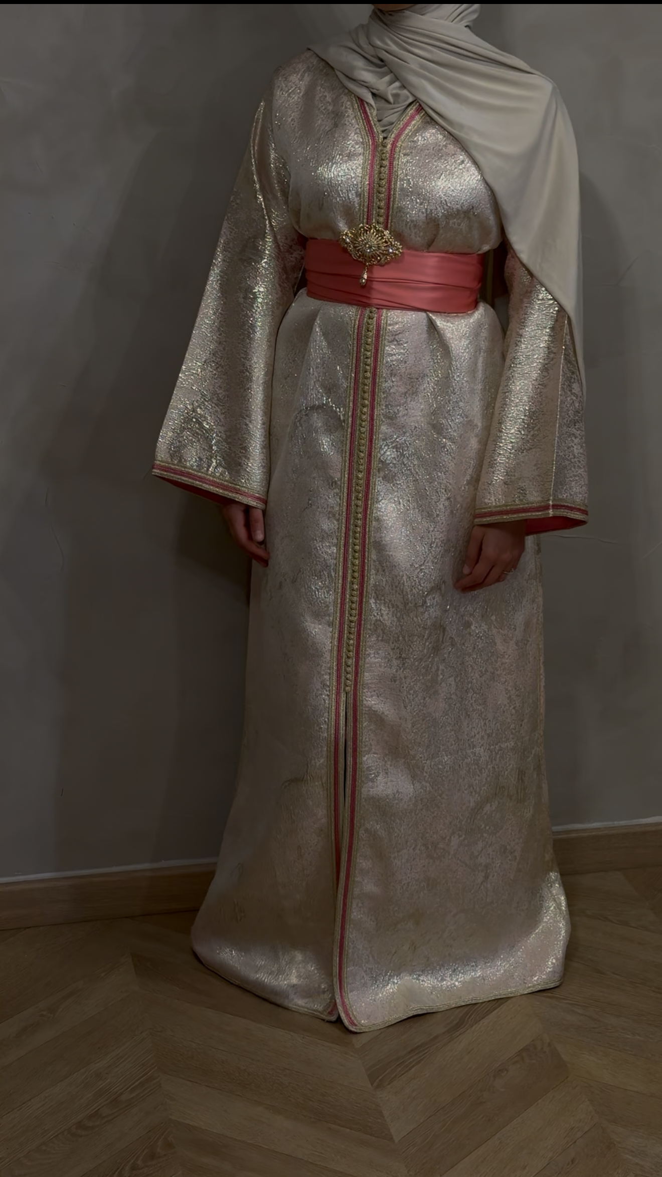 Caftan rose brocart