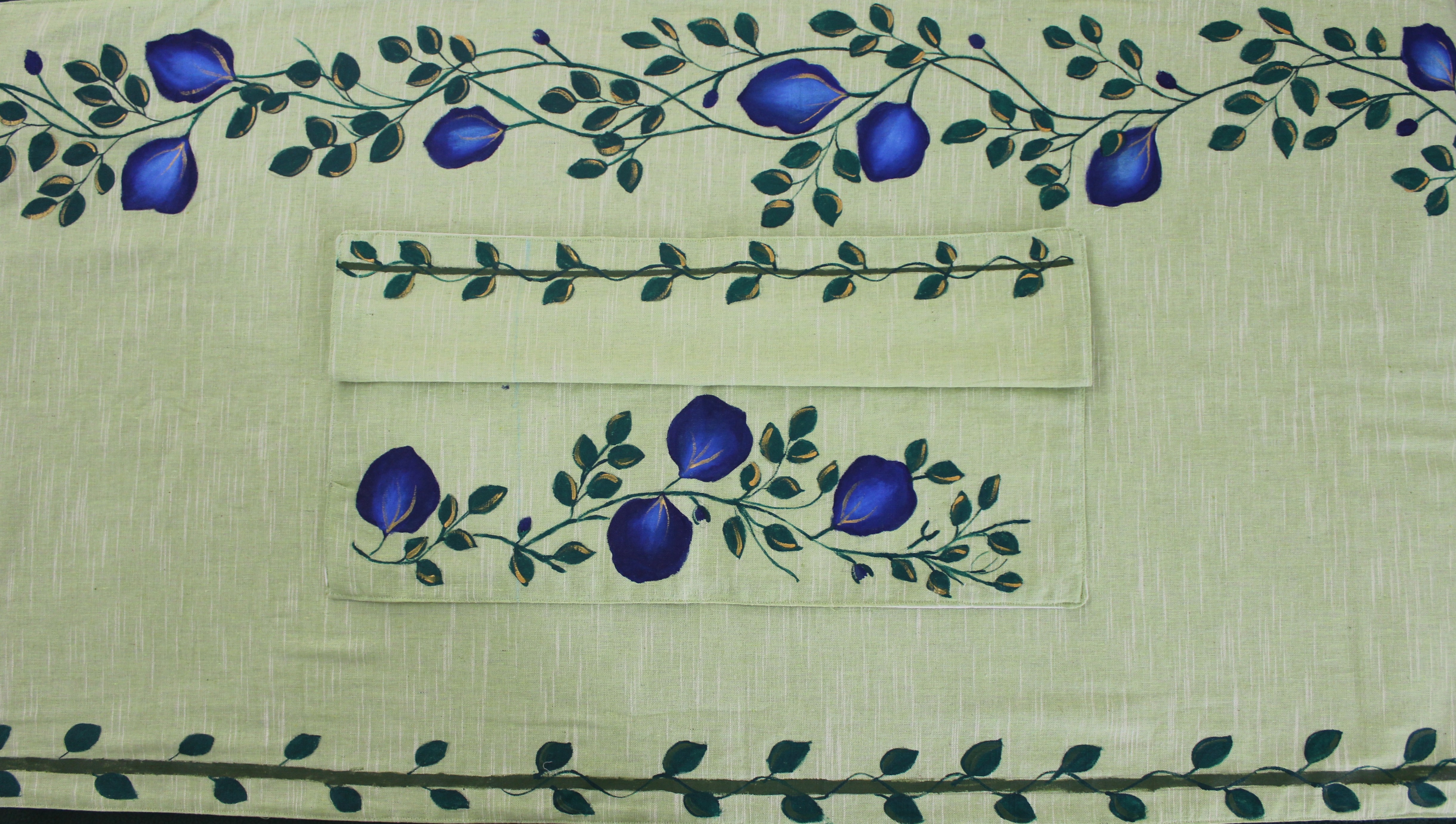 Table Runner and Mats Set