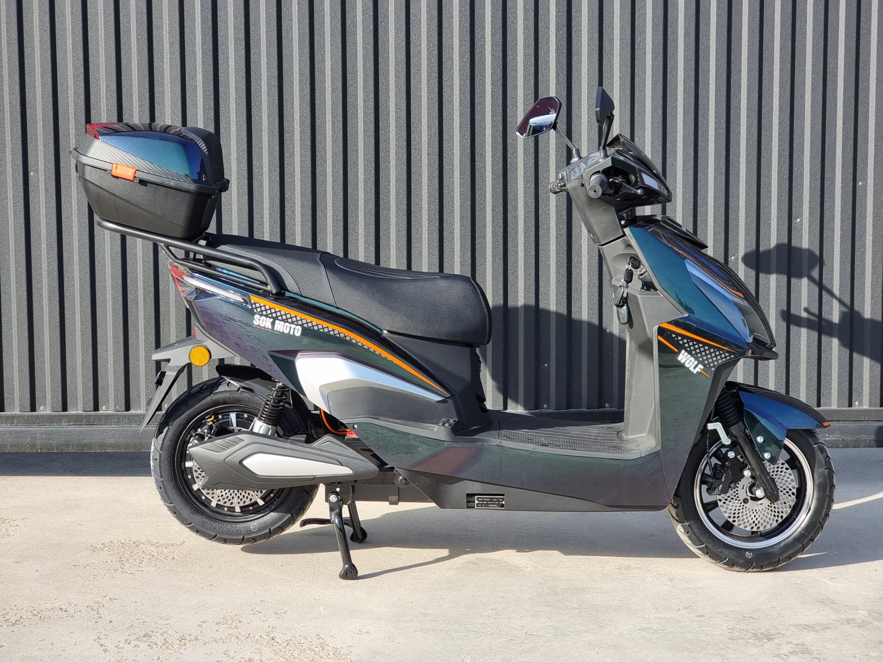 Електроскутер Wolf 9 SOK 2999W-72Вт-28Ah