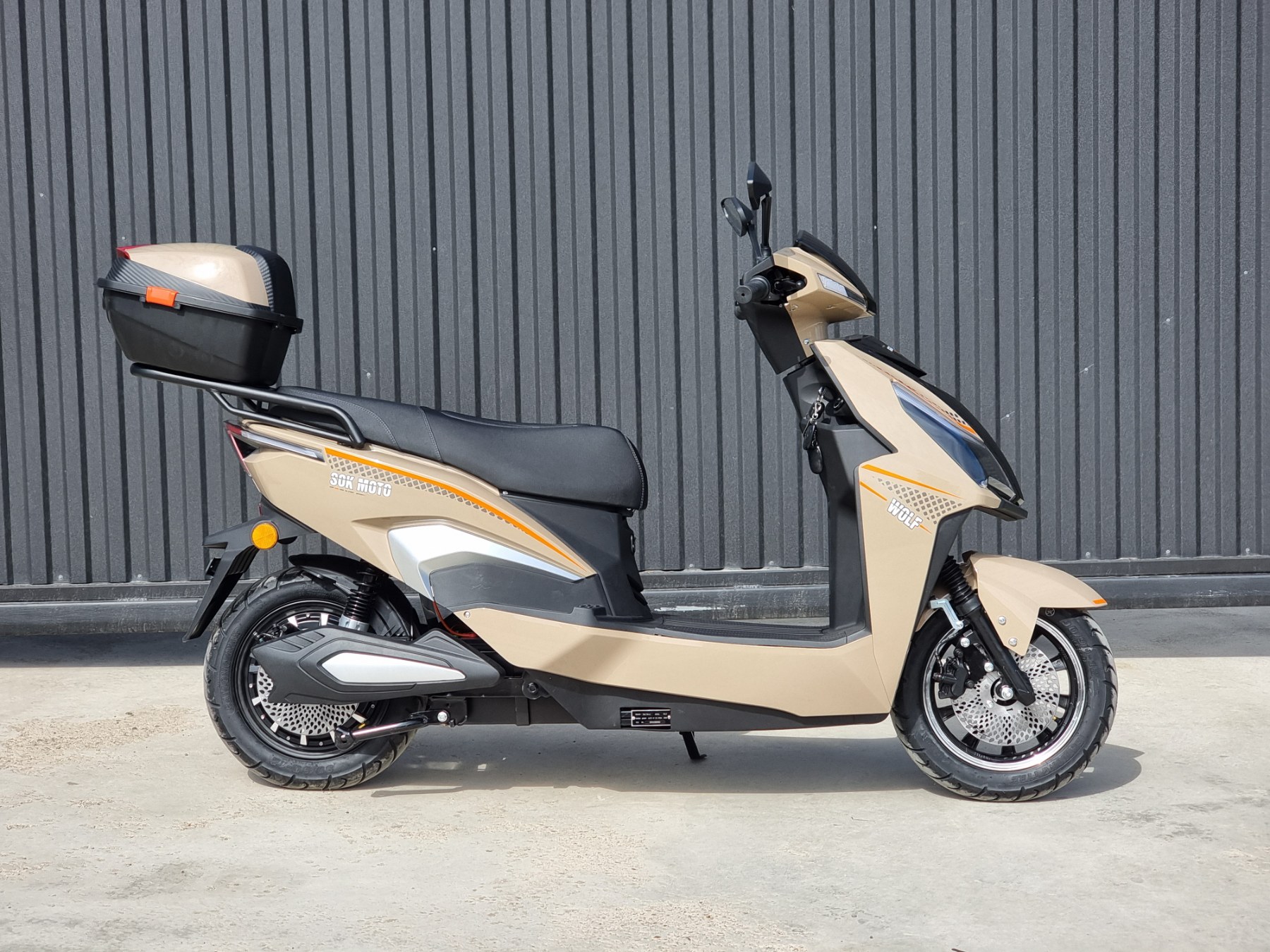 Електроскутер Wolf 9 SOK 2999W-72Вт-28Ah