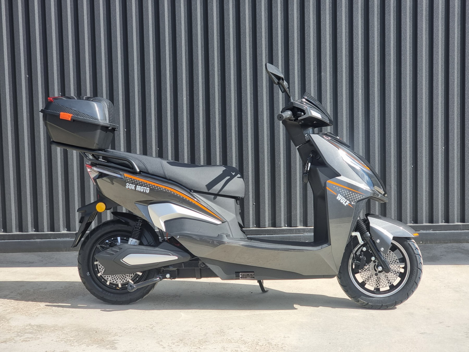 Електроскутер Wolf 9 SOK 2999W-72Вт-28Ah