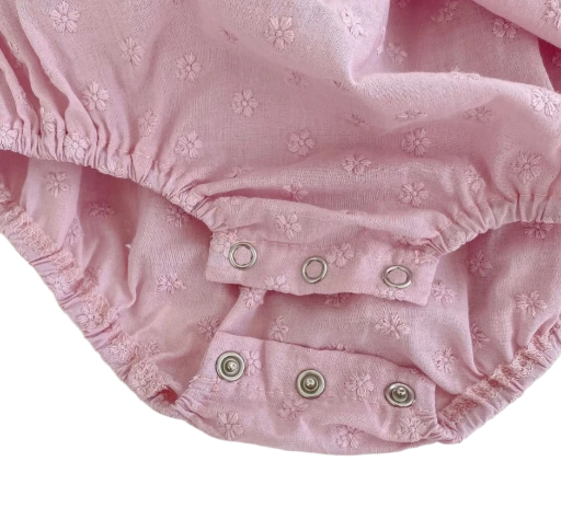 Rose Ruffle Romperis