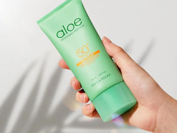 Holika Holika Aloe Waterproof Sun Cream- Vandeniui atsparus kremas nuo saulės su alaviju SPF 50+ PA ++++