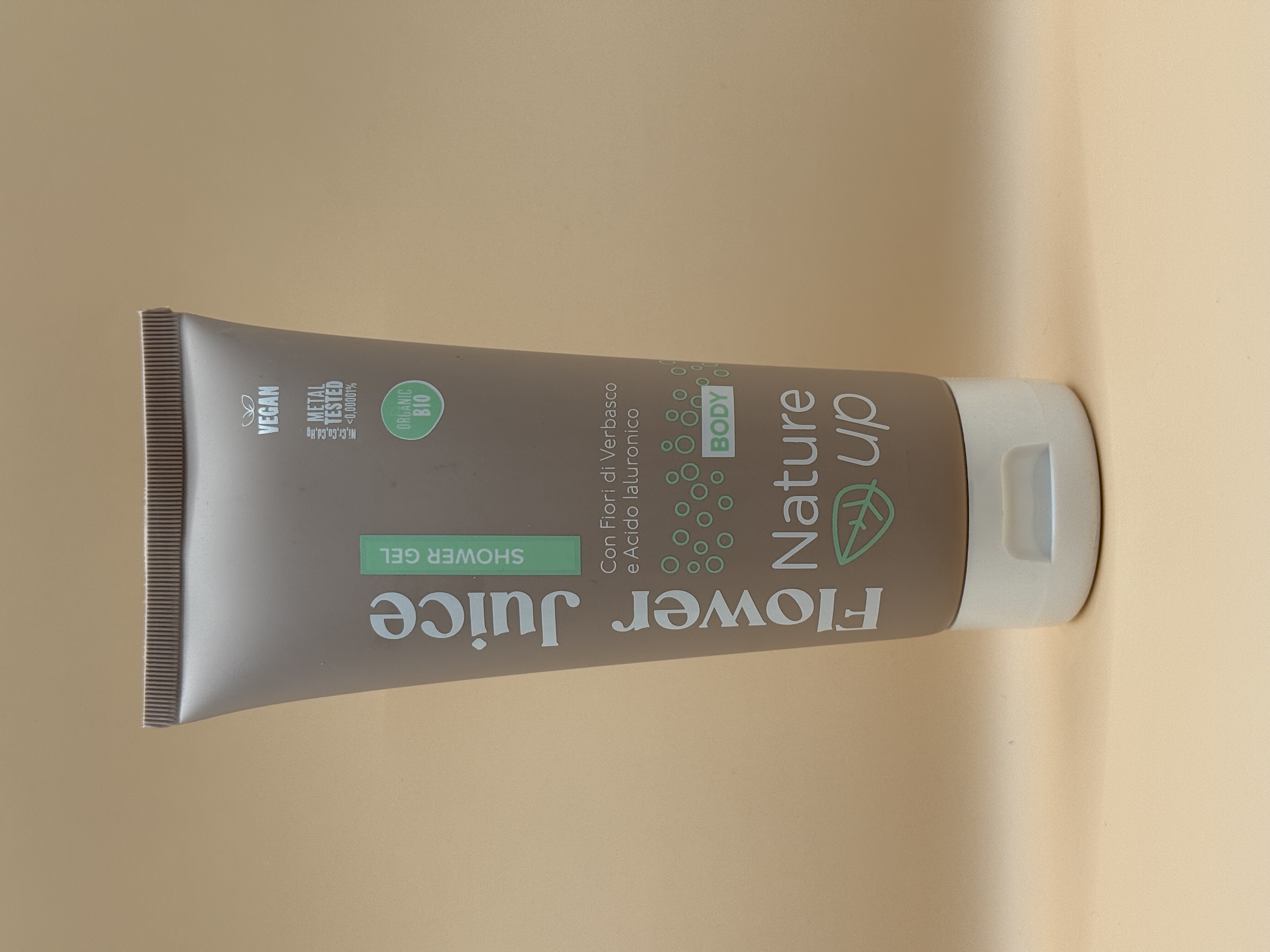 Drėkinamasis dušo gelis + drėkinamasis kūno kremas