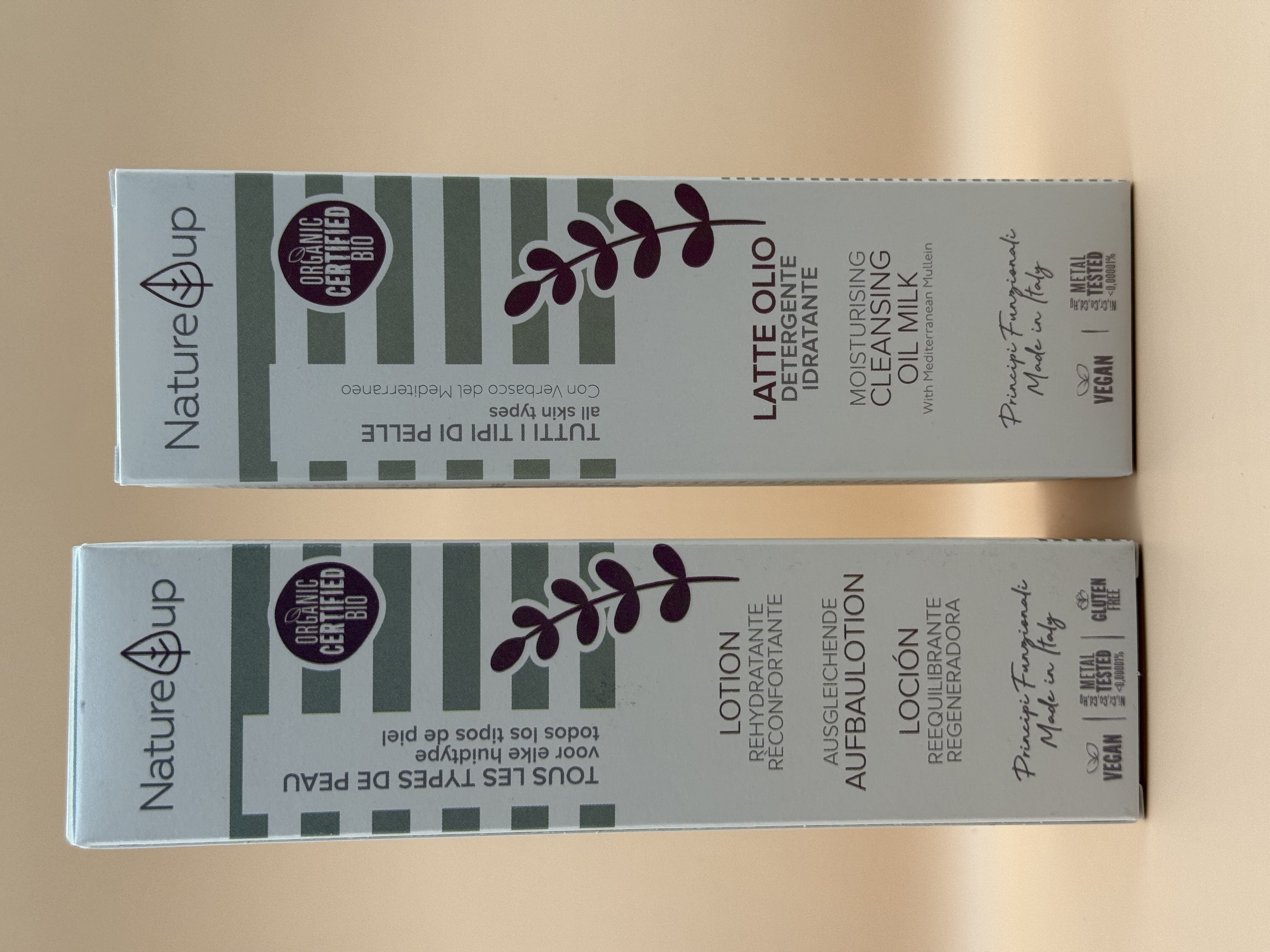 Rinkinys: aliejinis veido prausiklis + balansuojamasis veido losjonas