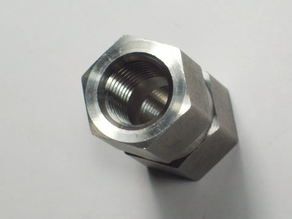 Hex Coupling 1/4" FNPT – SS316