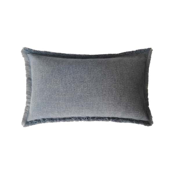 Cuscino rettangolare con bordo sfrangiato