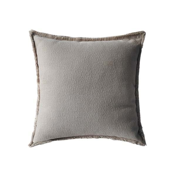 Cuscino con bordo sfrangiato