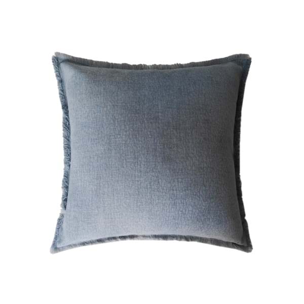 Cuscino con bordo sfrangiato