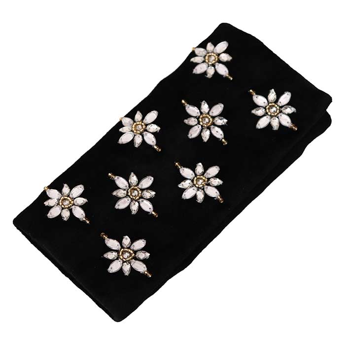 Bustina in velllluto ricamata