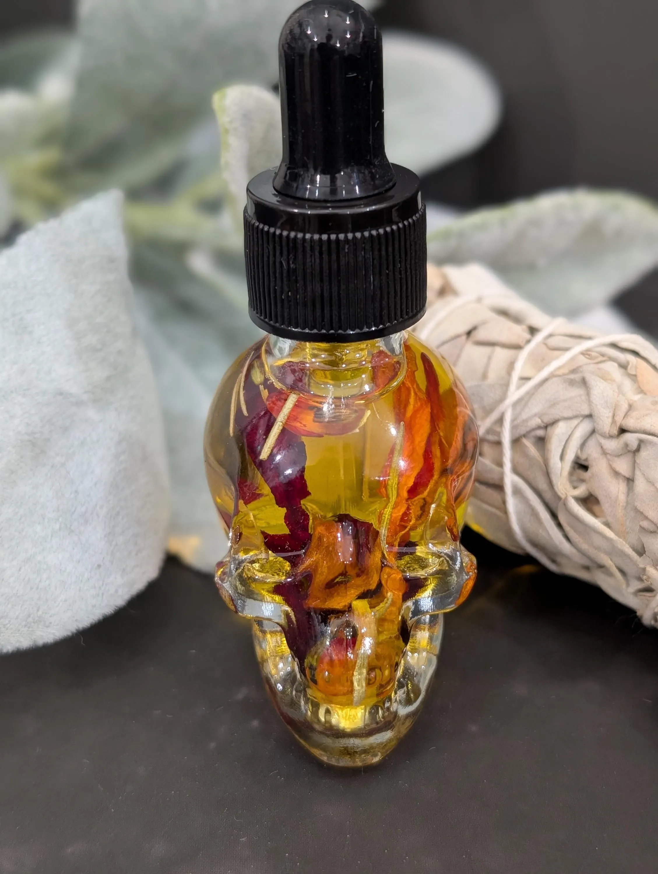 Skull-shaped Infused Oil Bottle Use For Anointing  Protection Perfume Intention