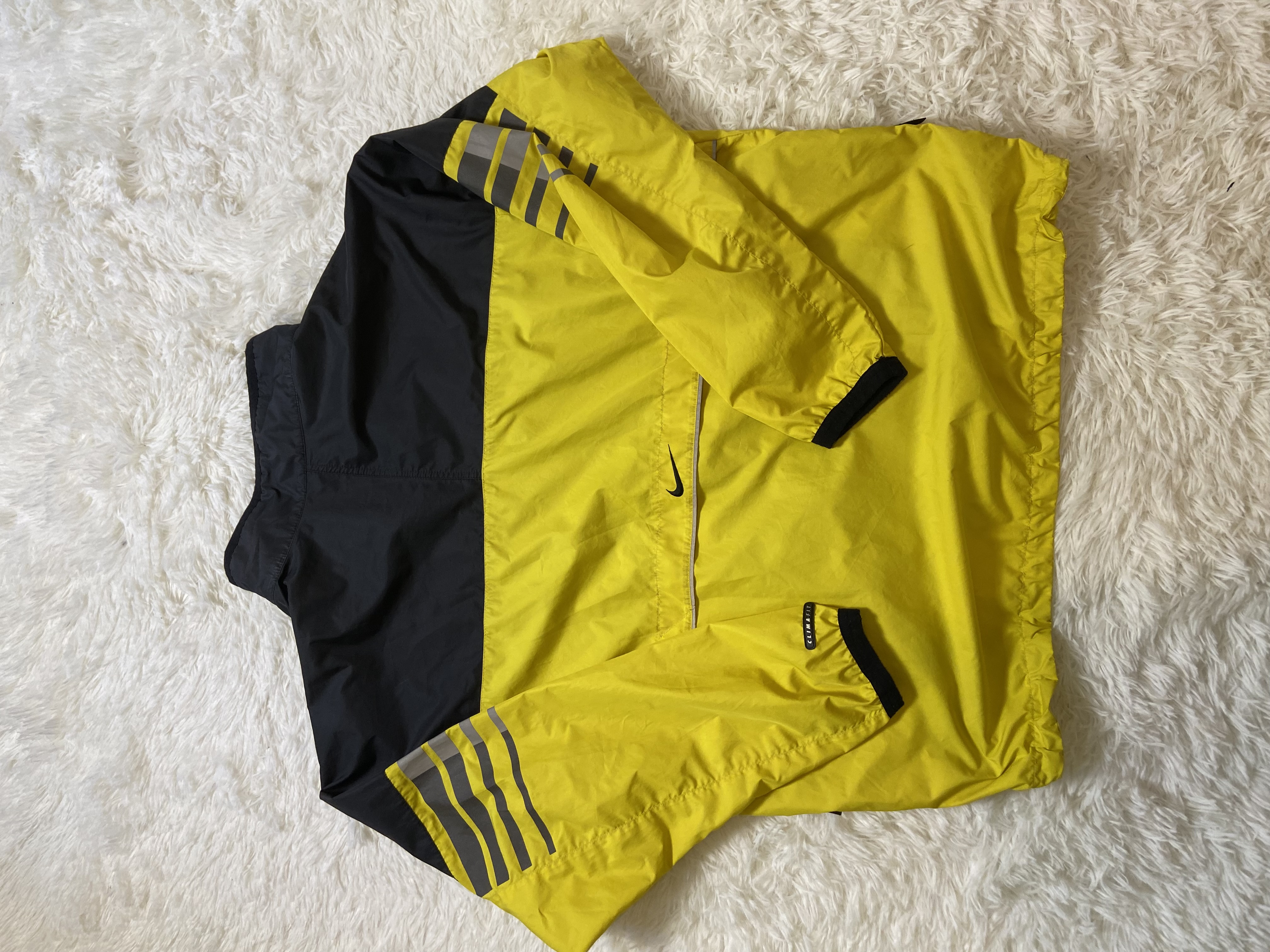 Veste coupe vent Nike Vintage jaune et noir