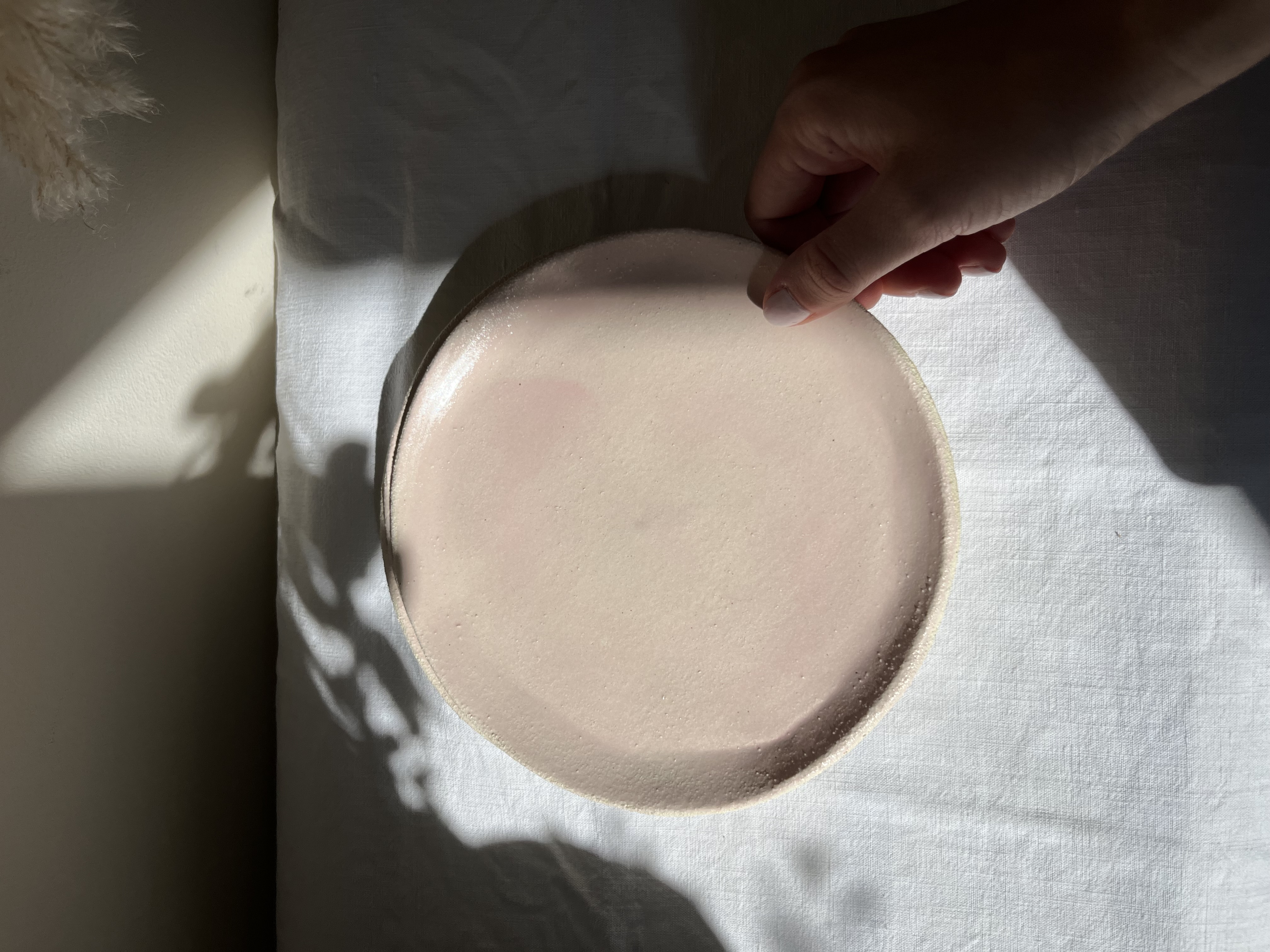 Petite assiette texturée rose