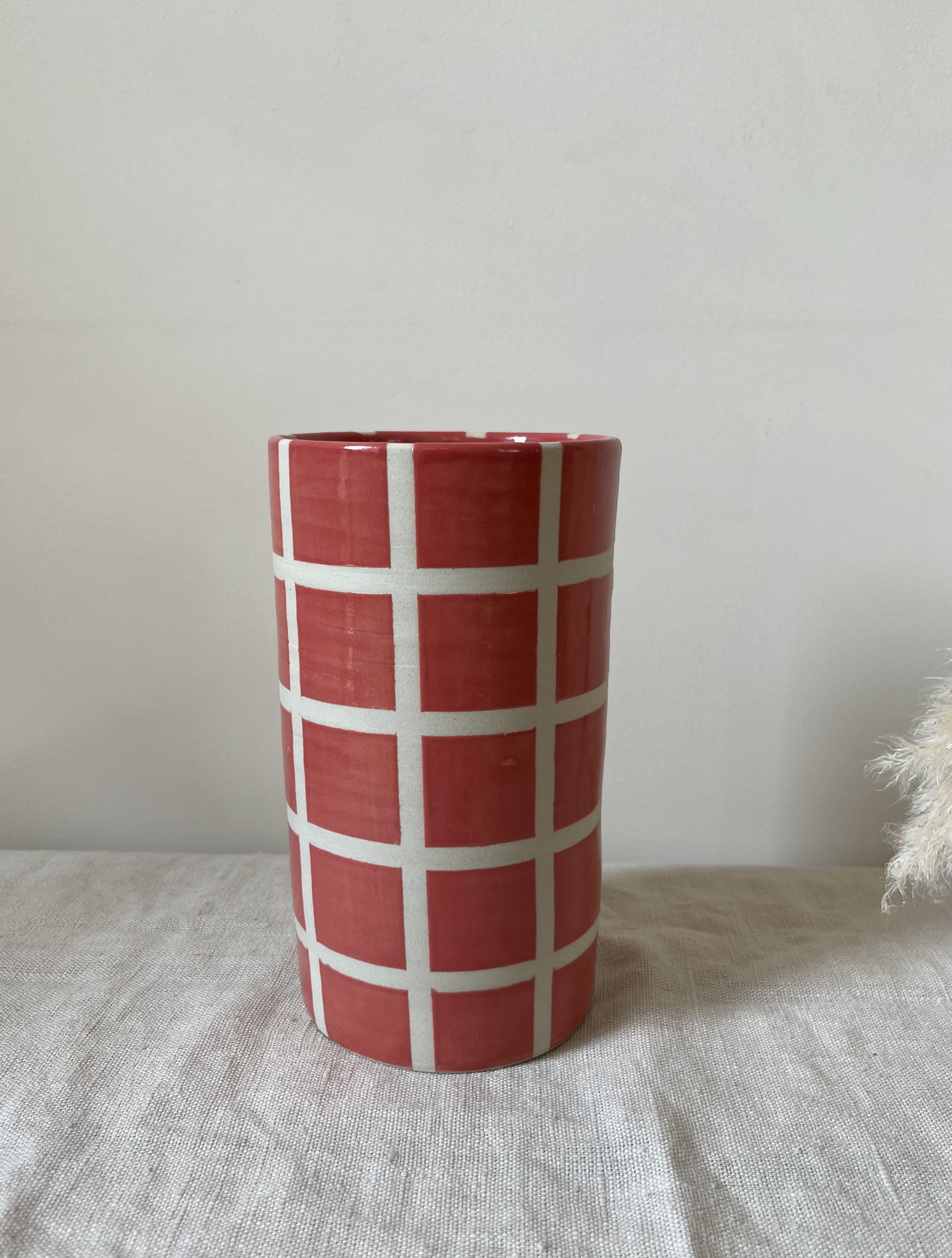 Vase quadrillé corail