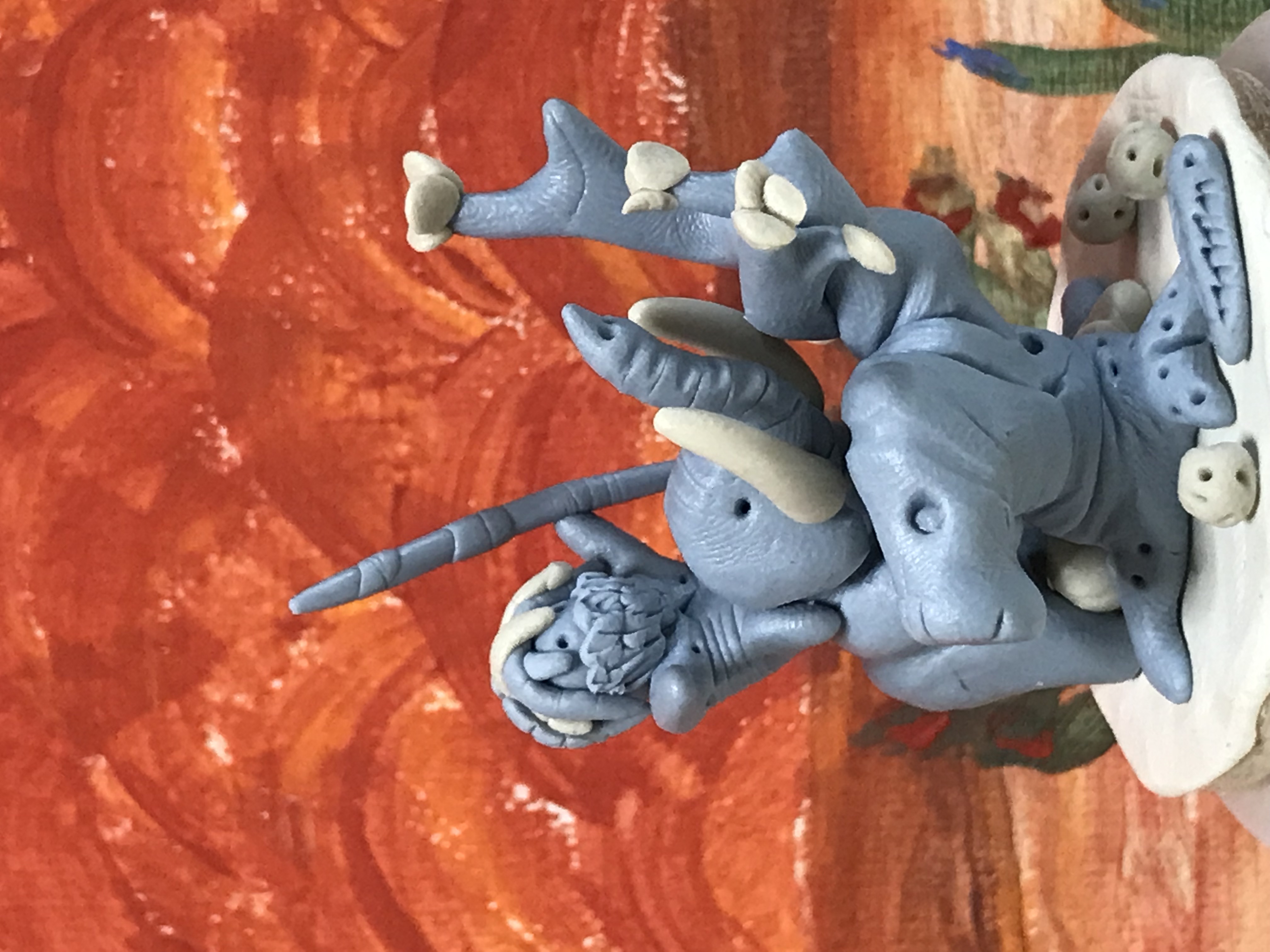 éléphant à l'arbre