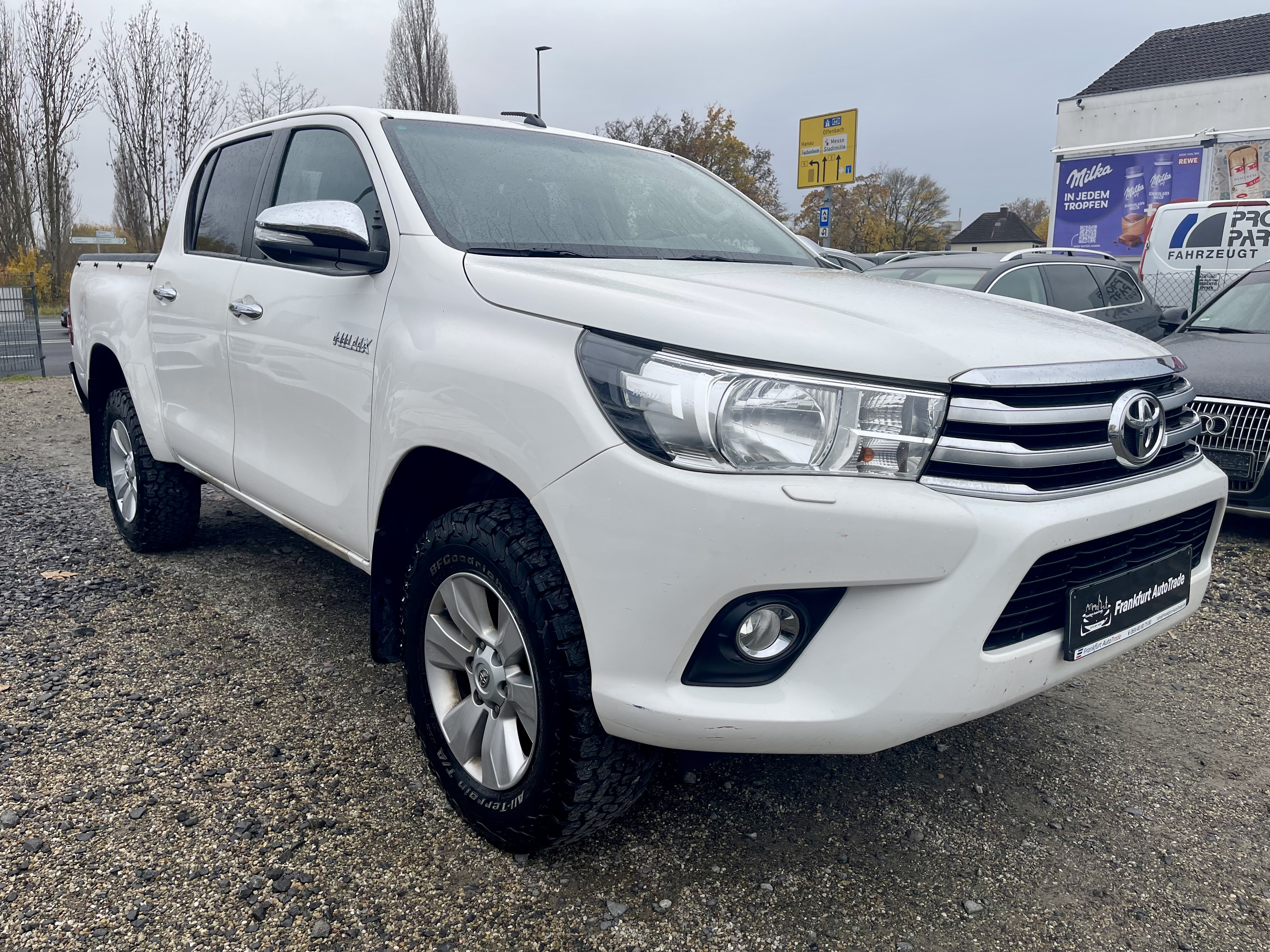 Toyota Hilux 4X4 DOUBLE CAB  