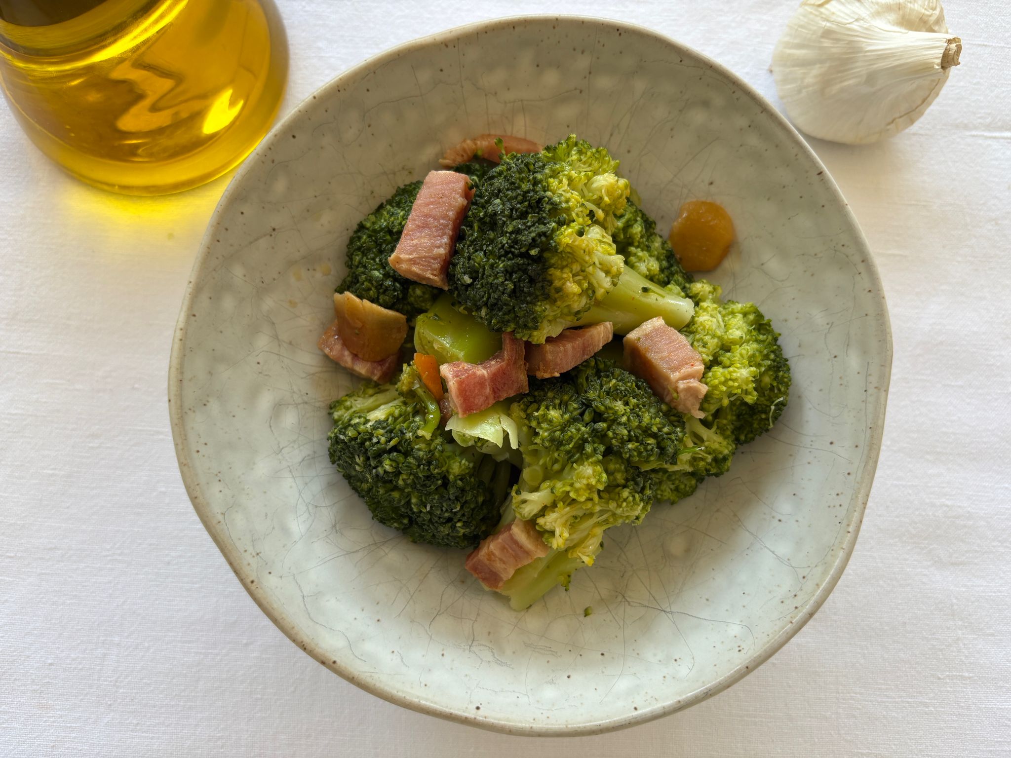 Brocoli con bacon crujiente