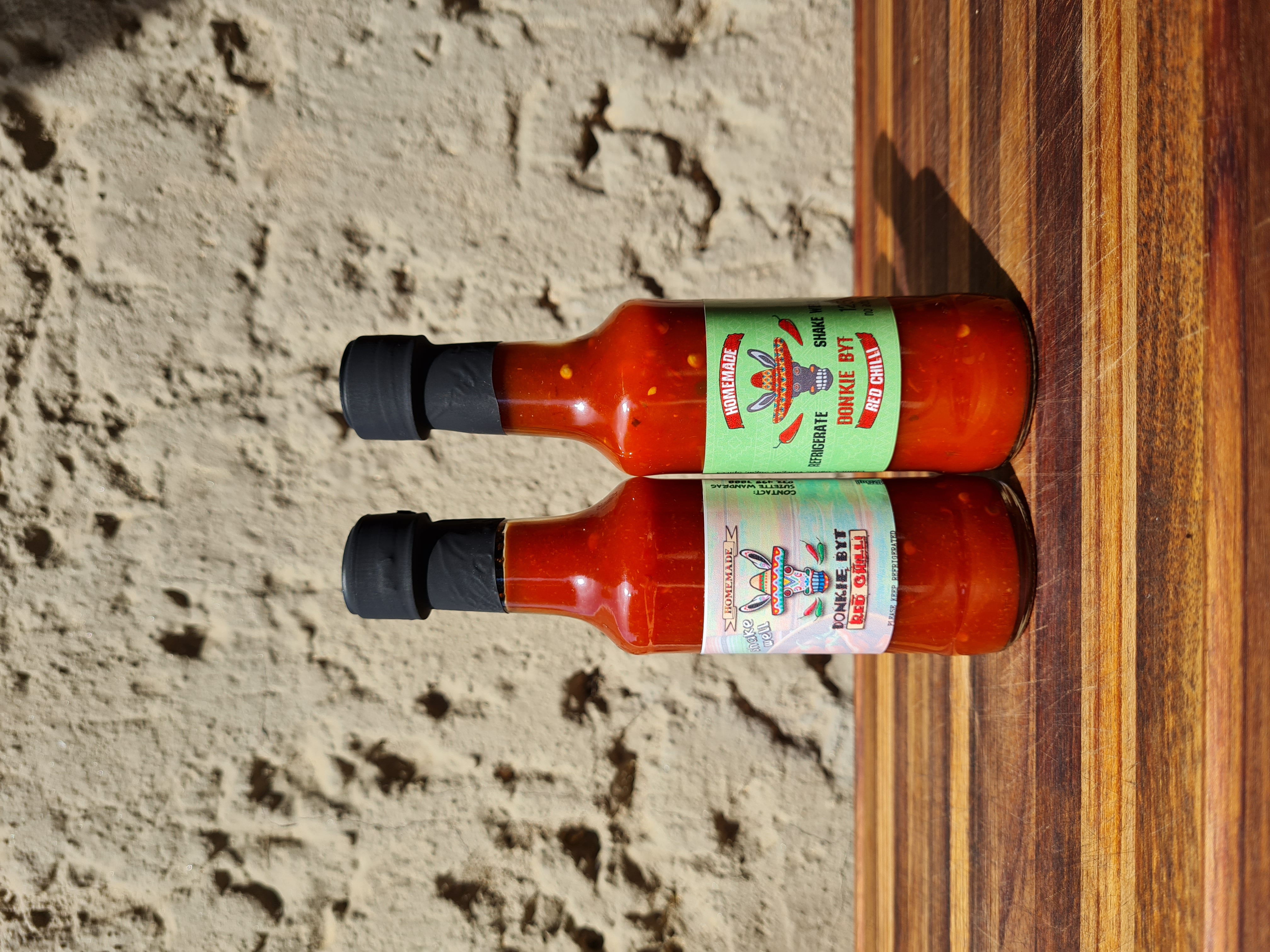 Old Label - Donkiebyt Chilli Sauce