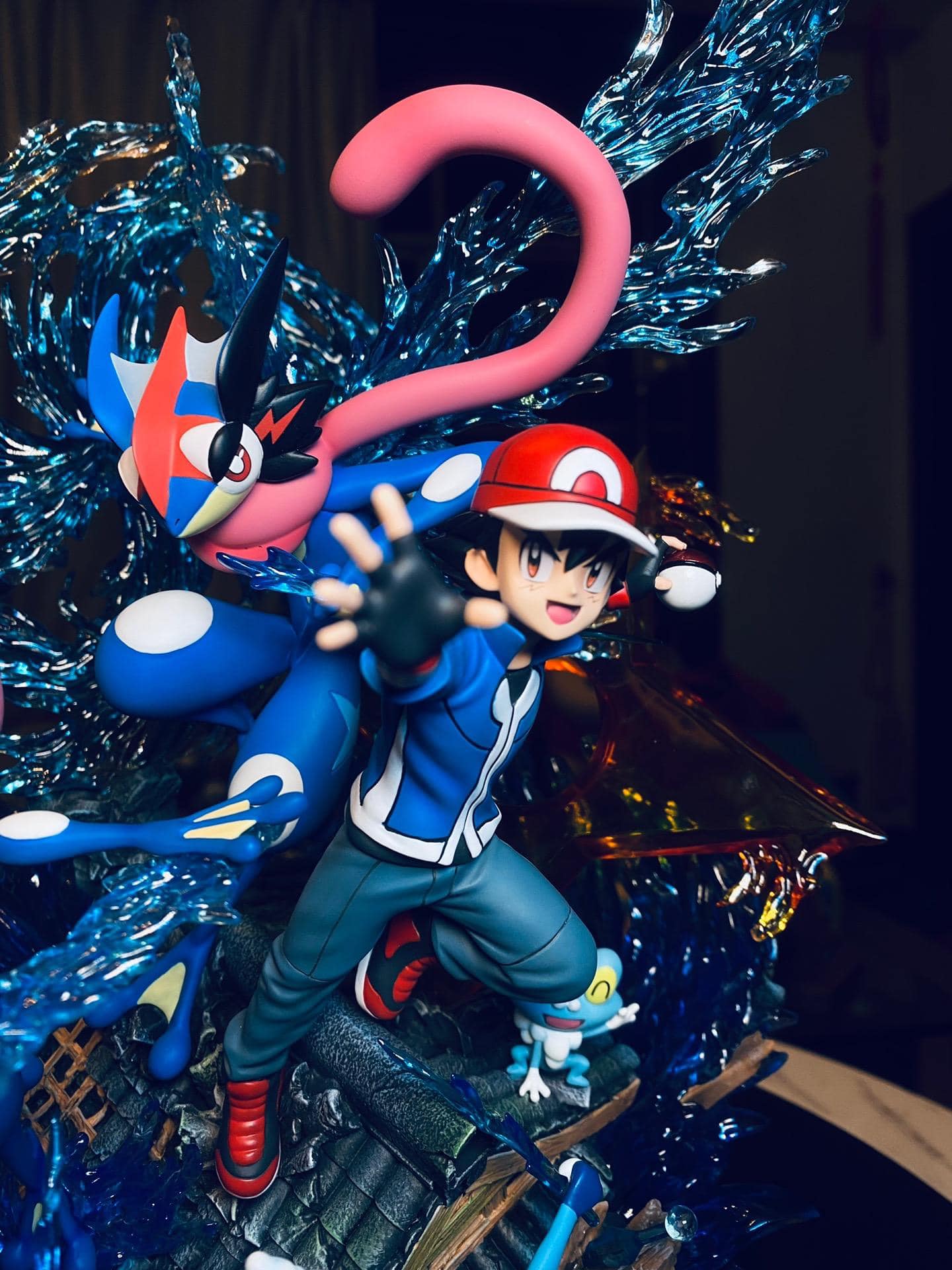 Pokemon EGG Studio Ash Ketchum Greninja Diorama Resin Statue