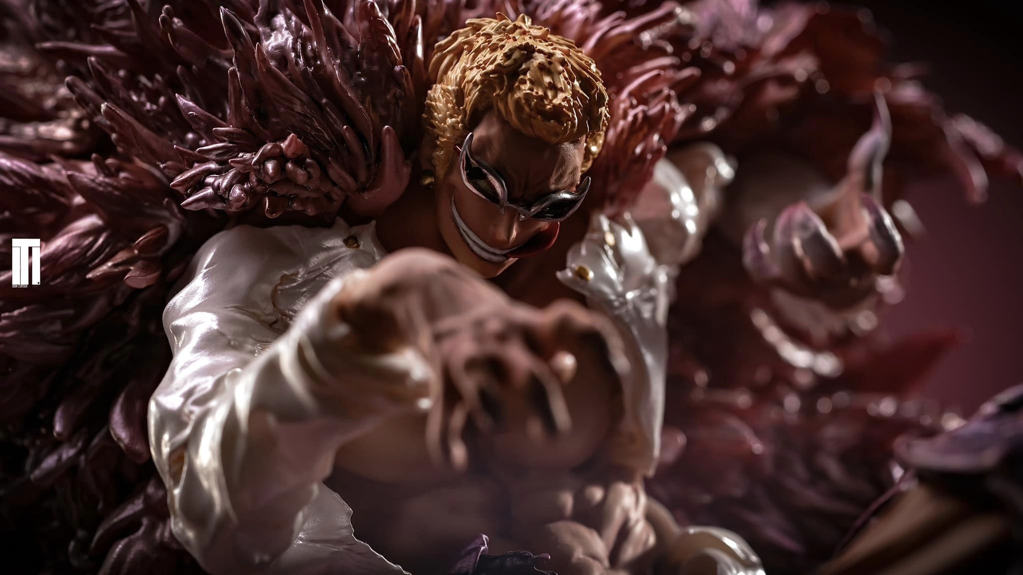 One Piece Iron Curtain Studio Donquixote Doflamingo Resin Statue